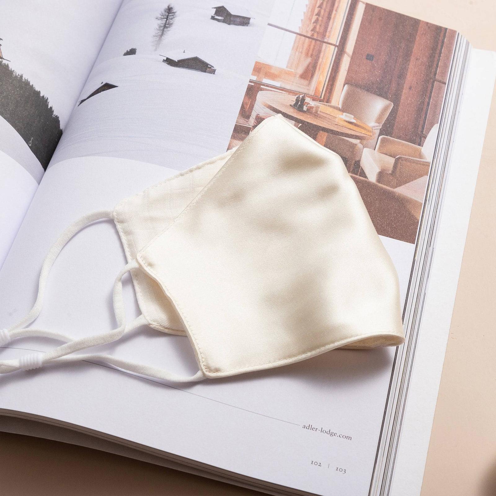 Lily Satin Face Mask
