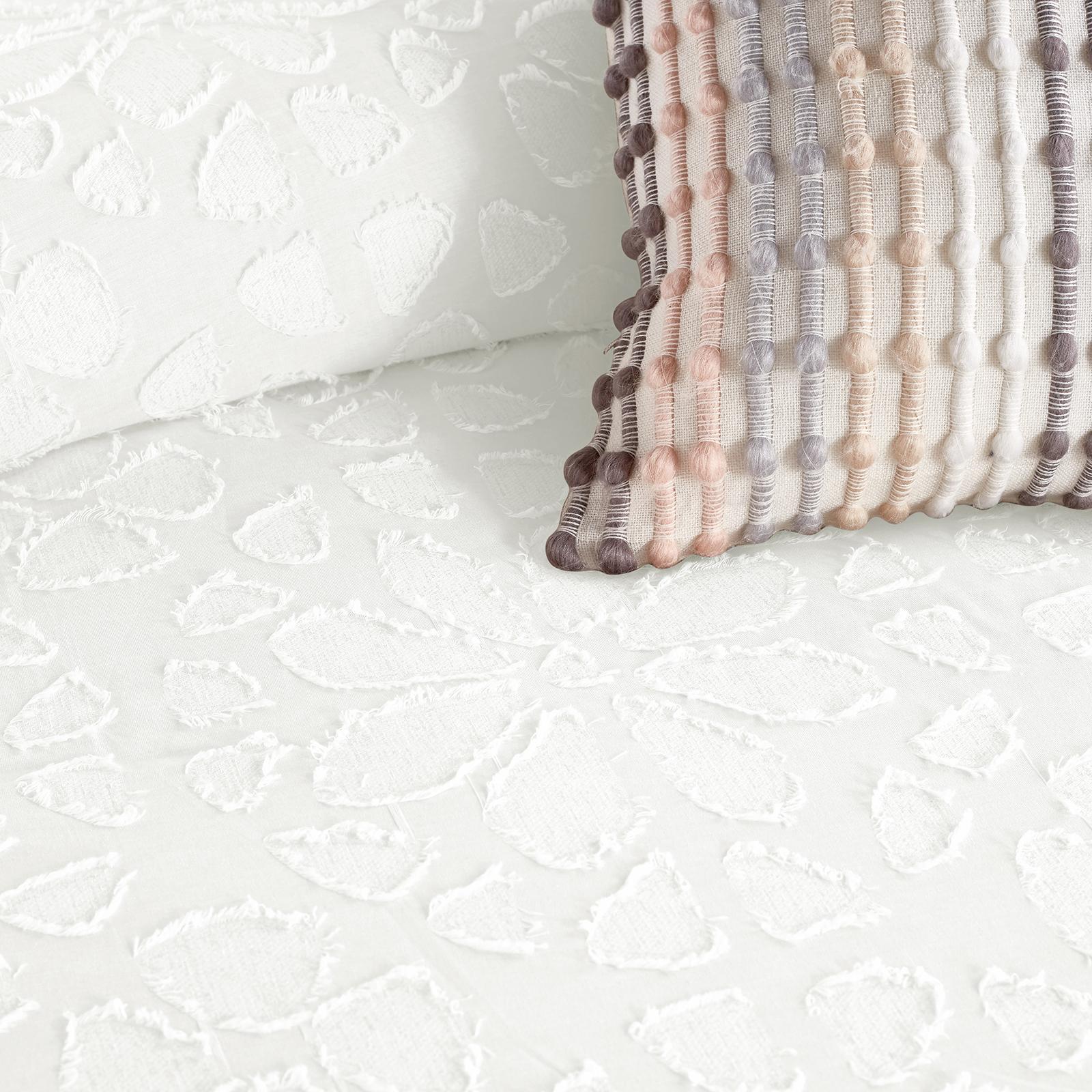 11317-clipped-floral-comforter-set-1.jpg