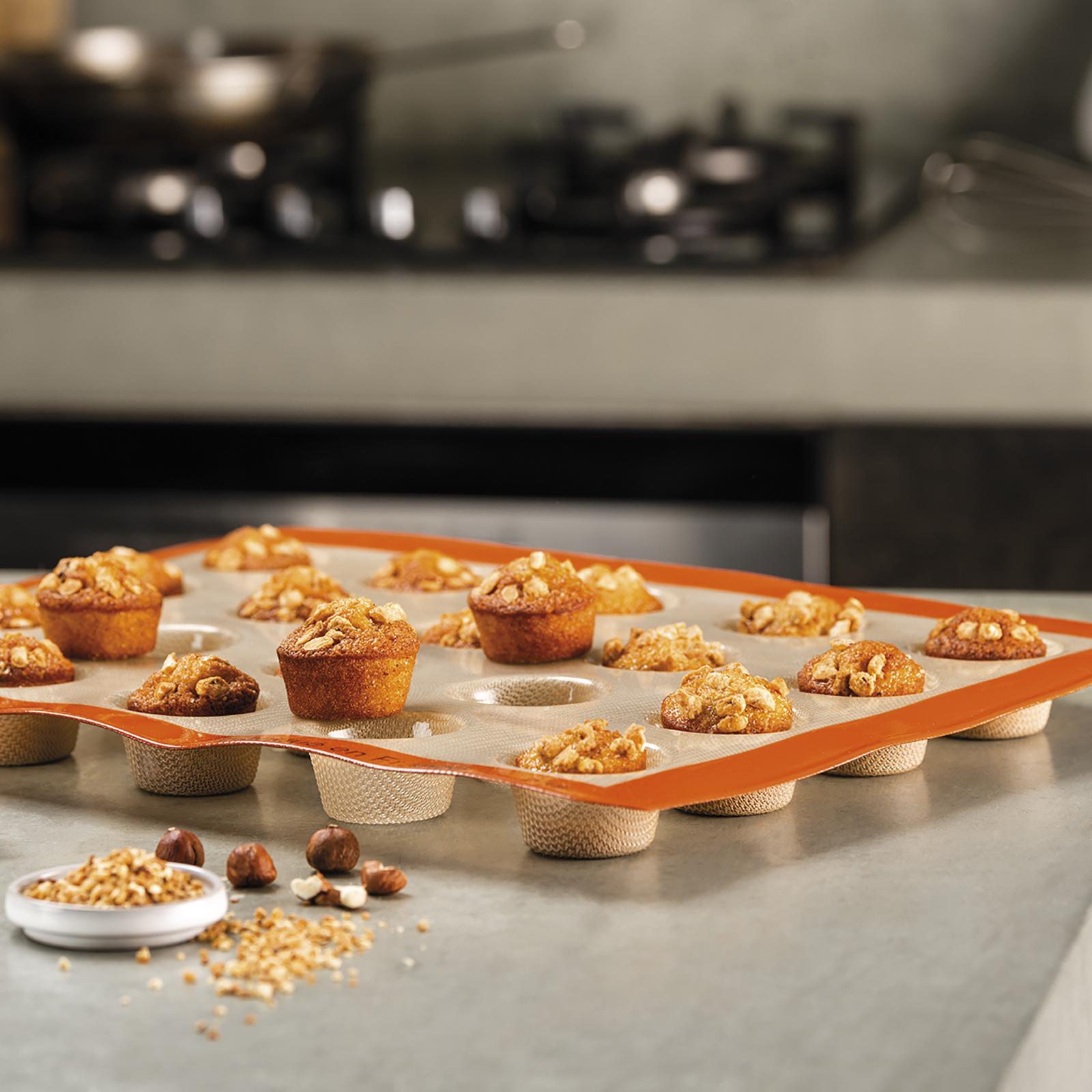 11319-perfect-mini-muffin-nonstick-baking-pan-1.jpg