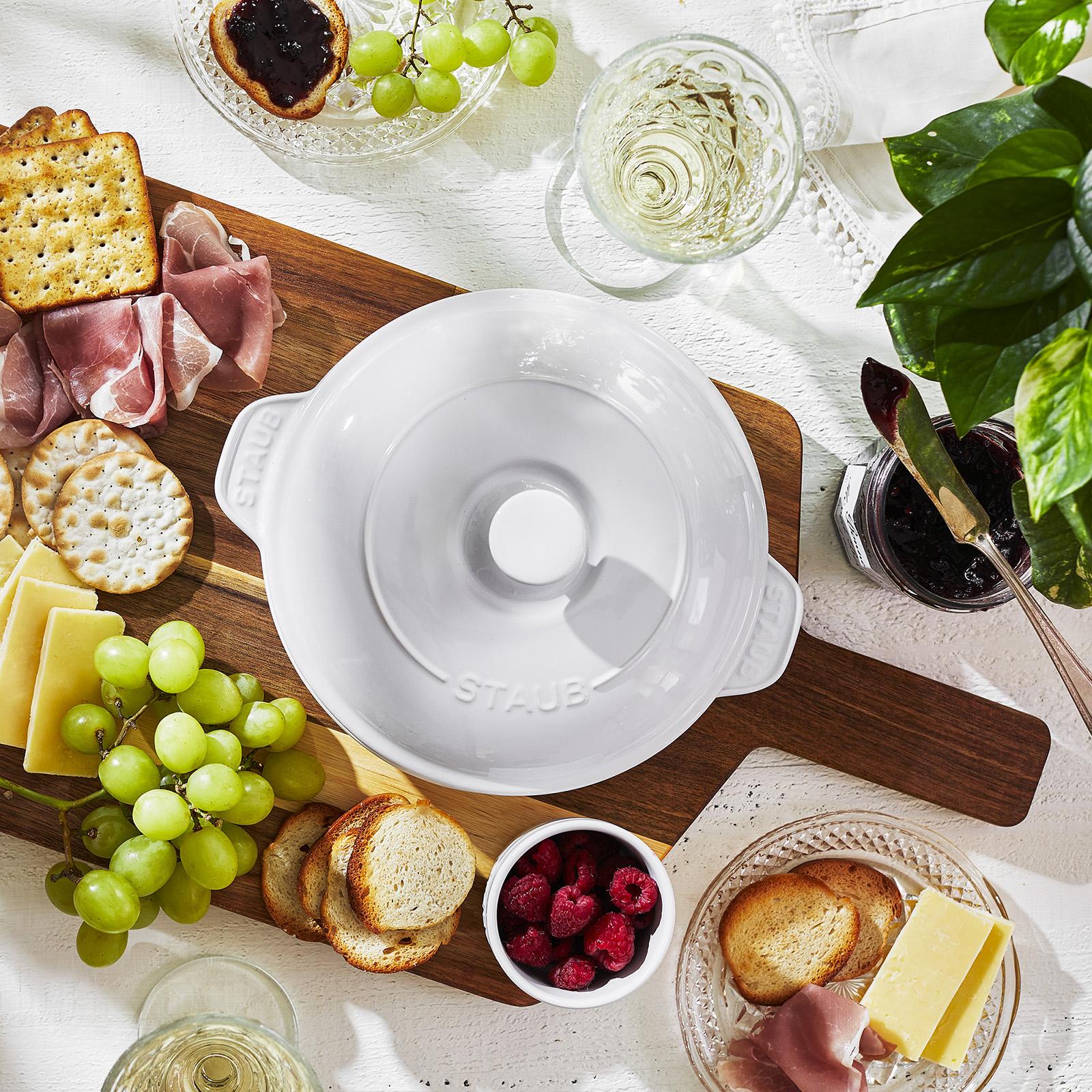 11897-brie-baking-dish-with-cover-1.jpg