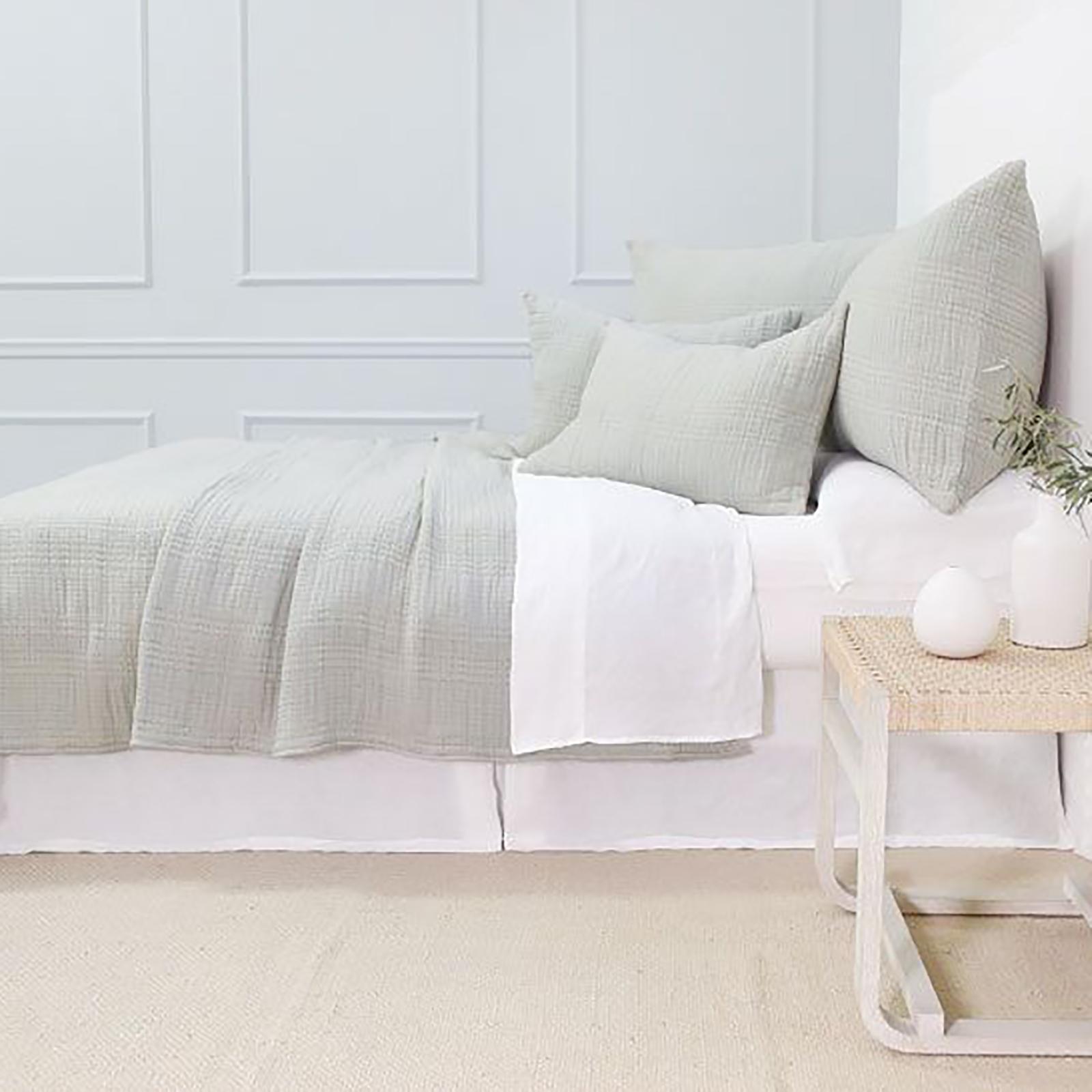 Arrowhead Big Pillow with Insert