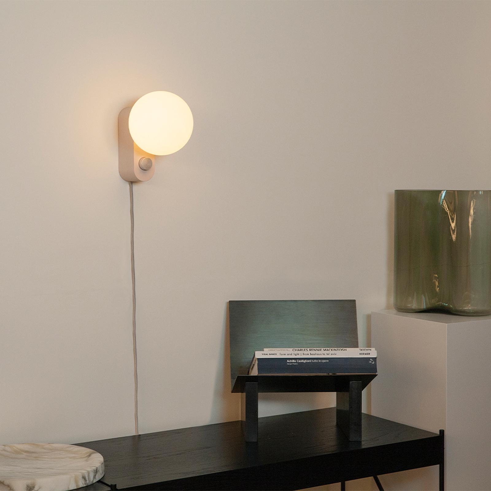 Alumina Table Lamp with Sphere IV Bulb
