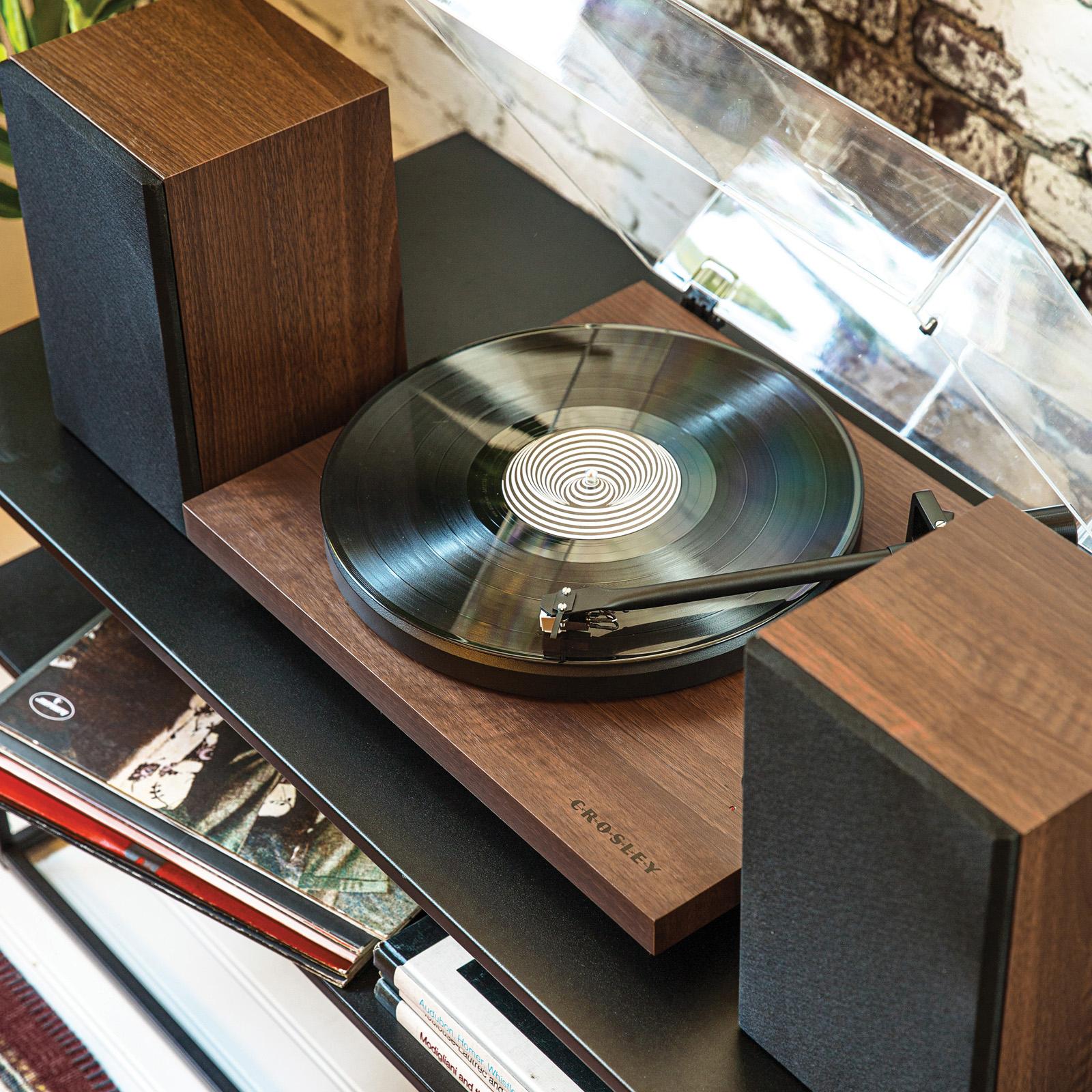 C62 Record Player with Speaker