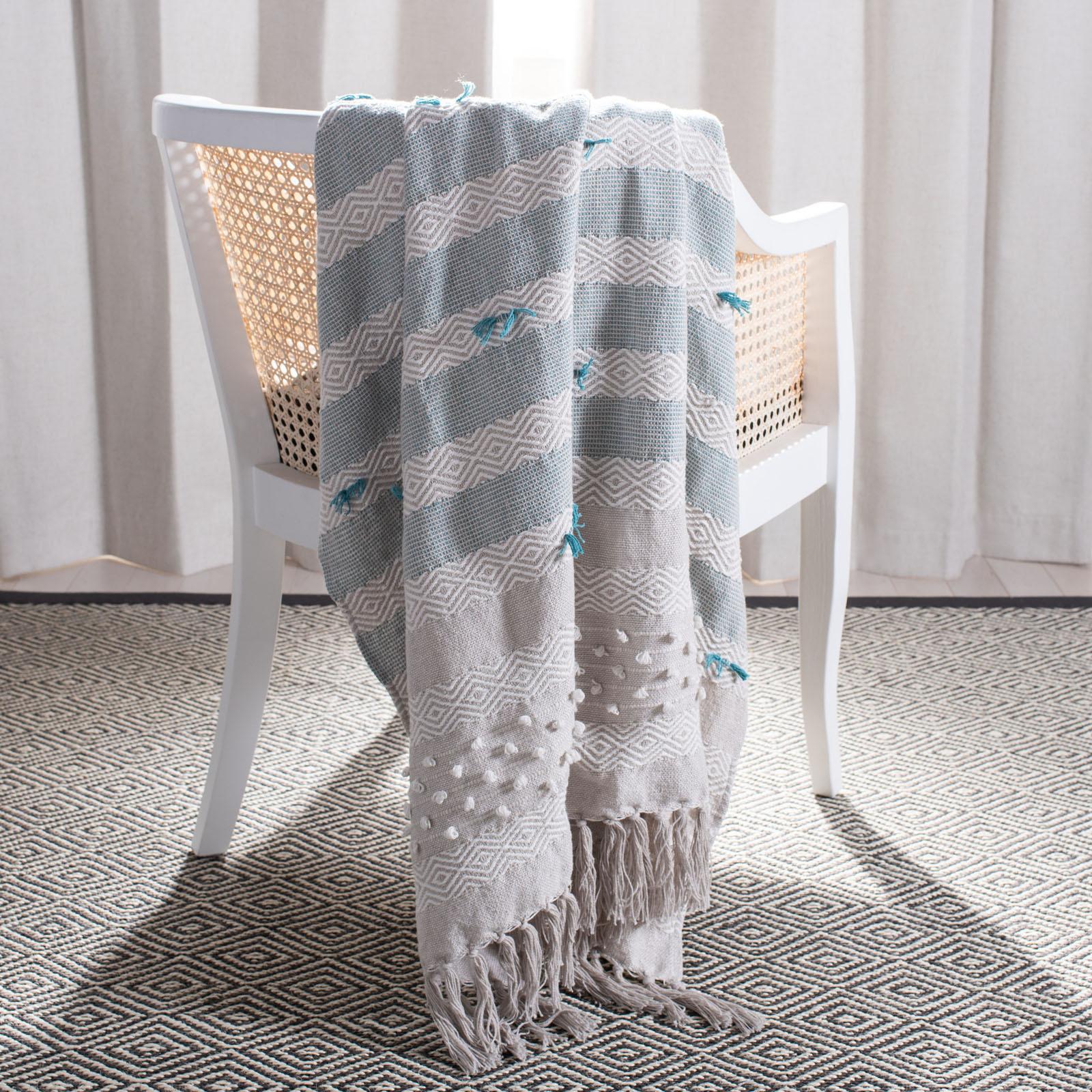 Billi Throw Blanket