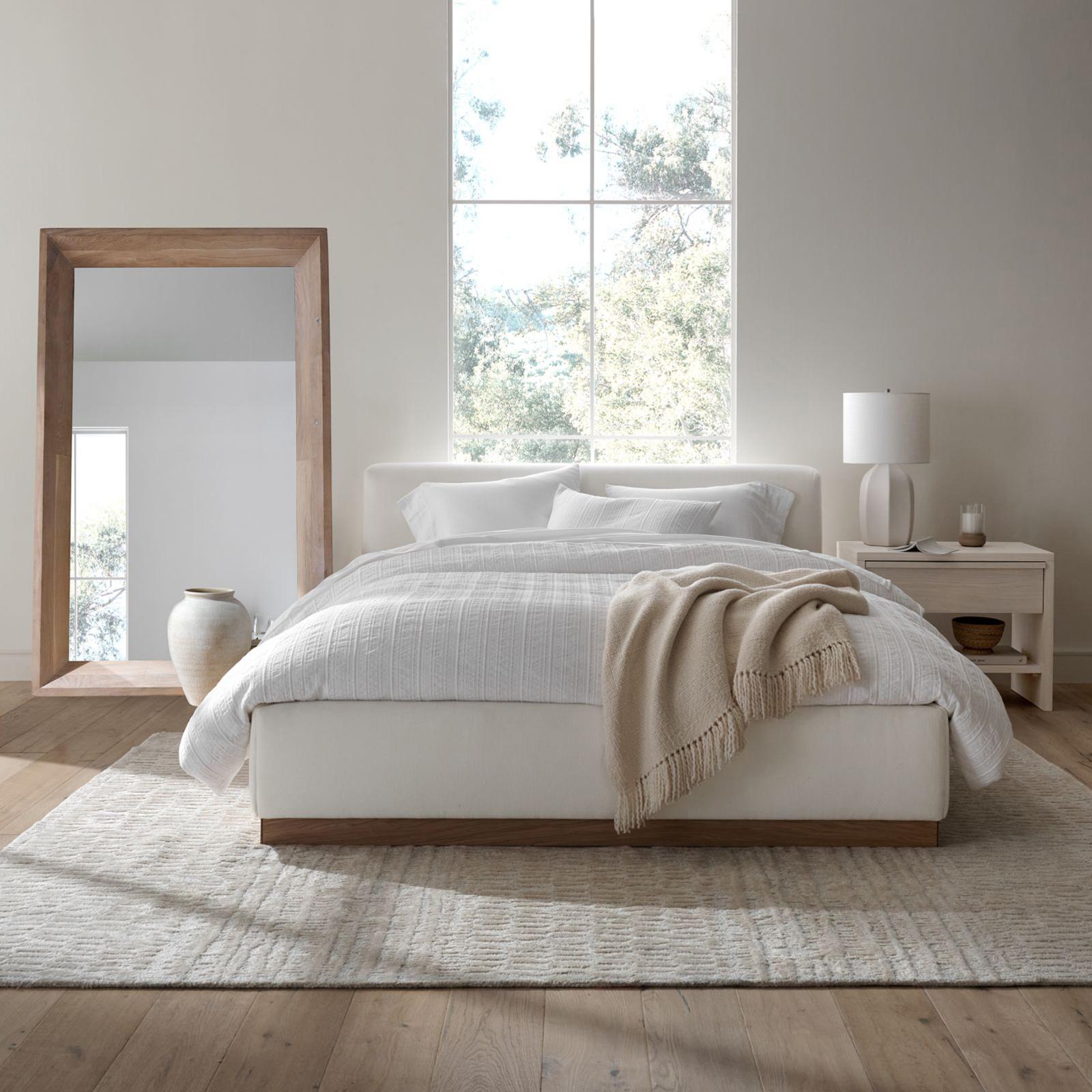Clemente Nightstand with Power