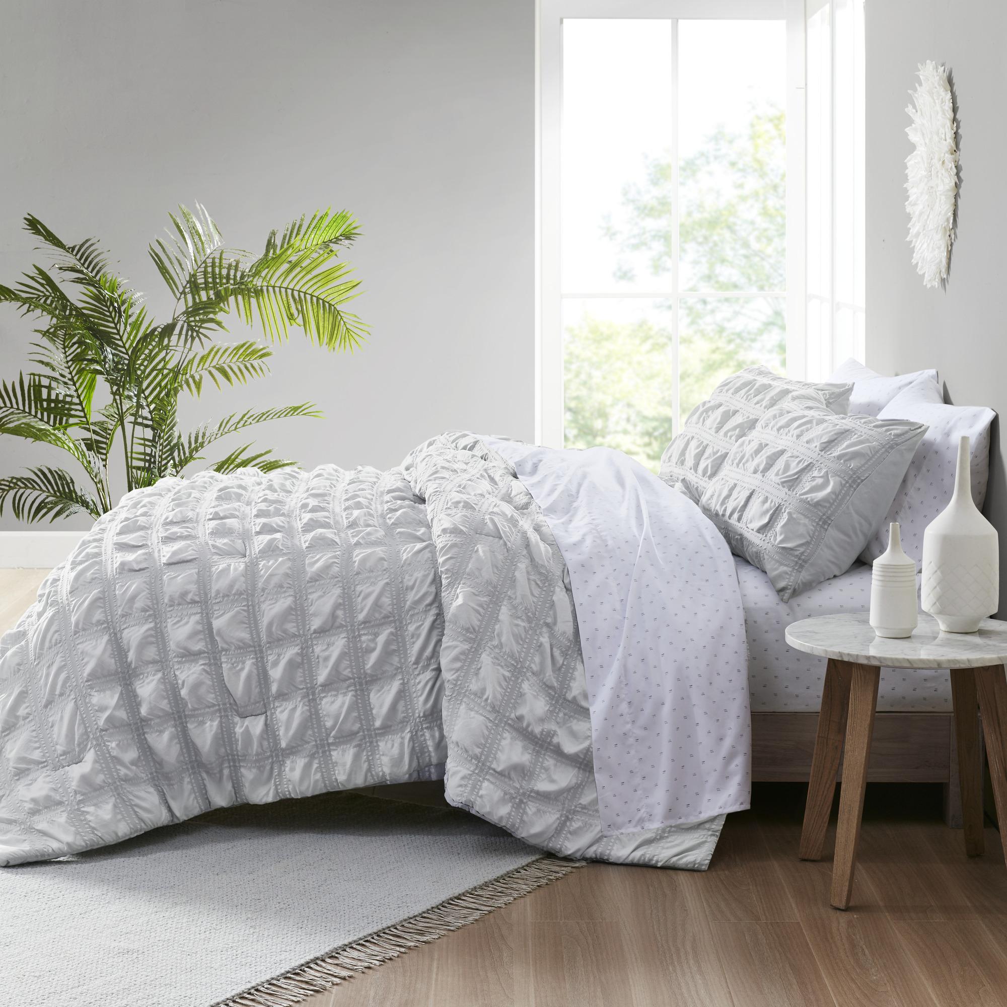 14861-denver-seersucker-7-piece-comforter-and-sheet-set-1.jpg
