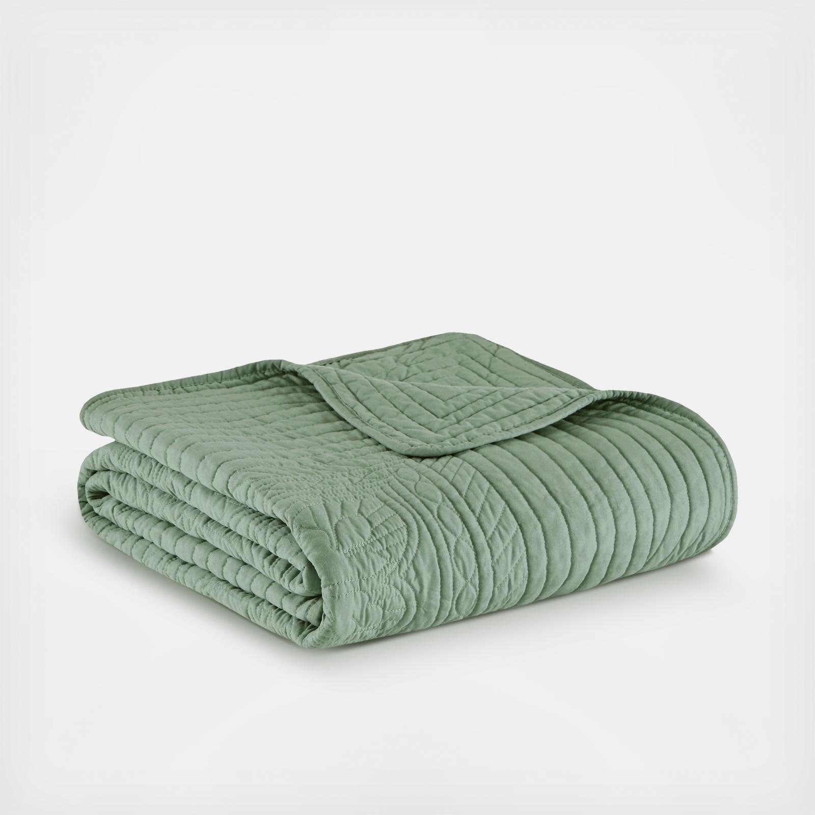 Tuscany Scalloped Edge Oversized Quilted Throw