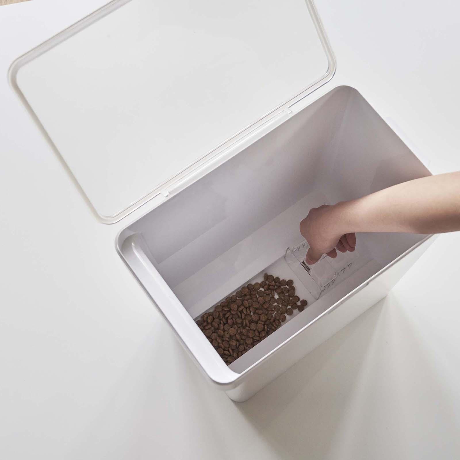 15964-3-2-gallon-airtight-pet-food-storage-container-1.jpg