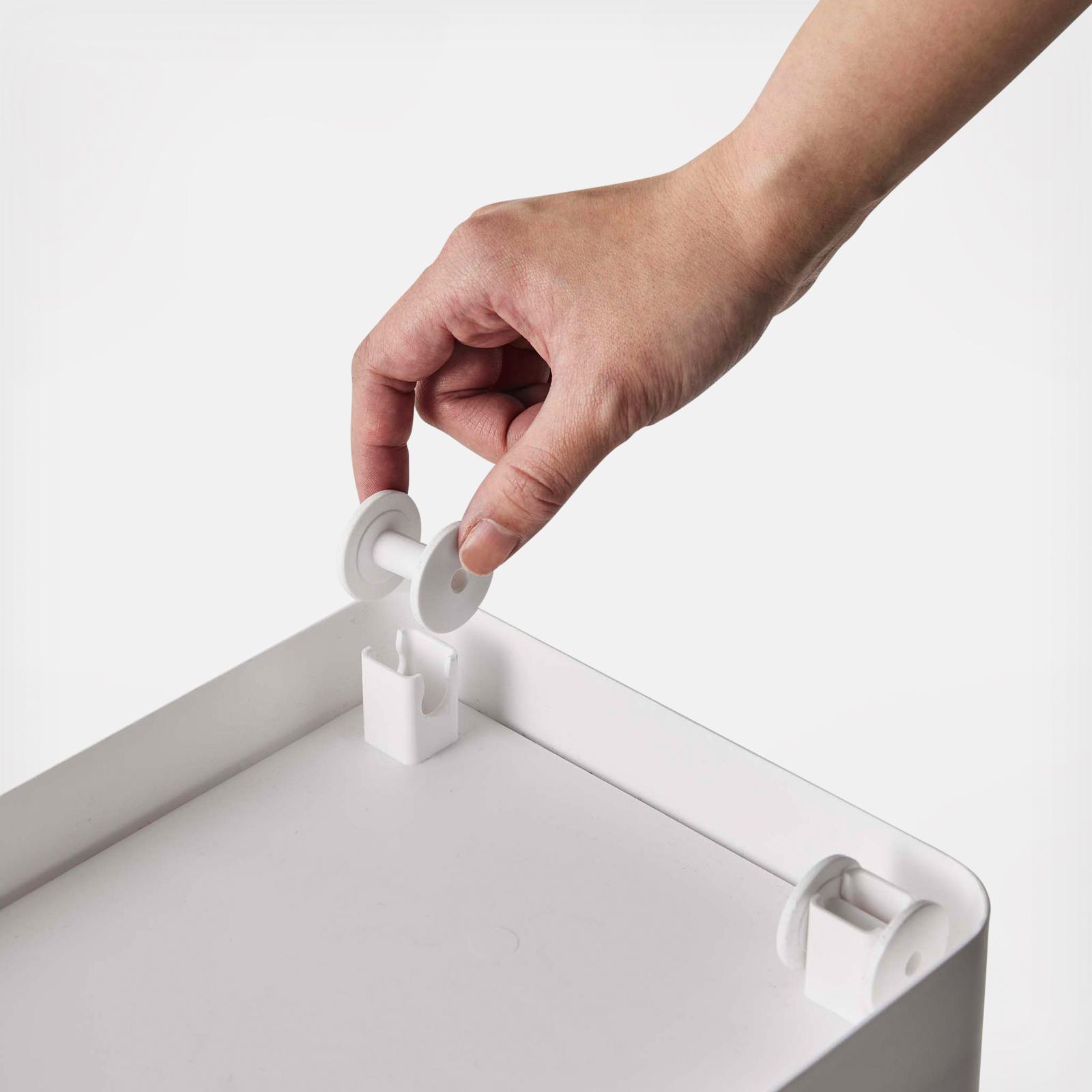 15966-6-6-gallon-rolling-airtight-pet-food-storage-container-1.jpg