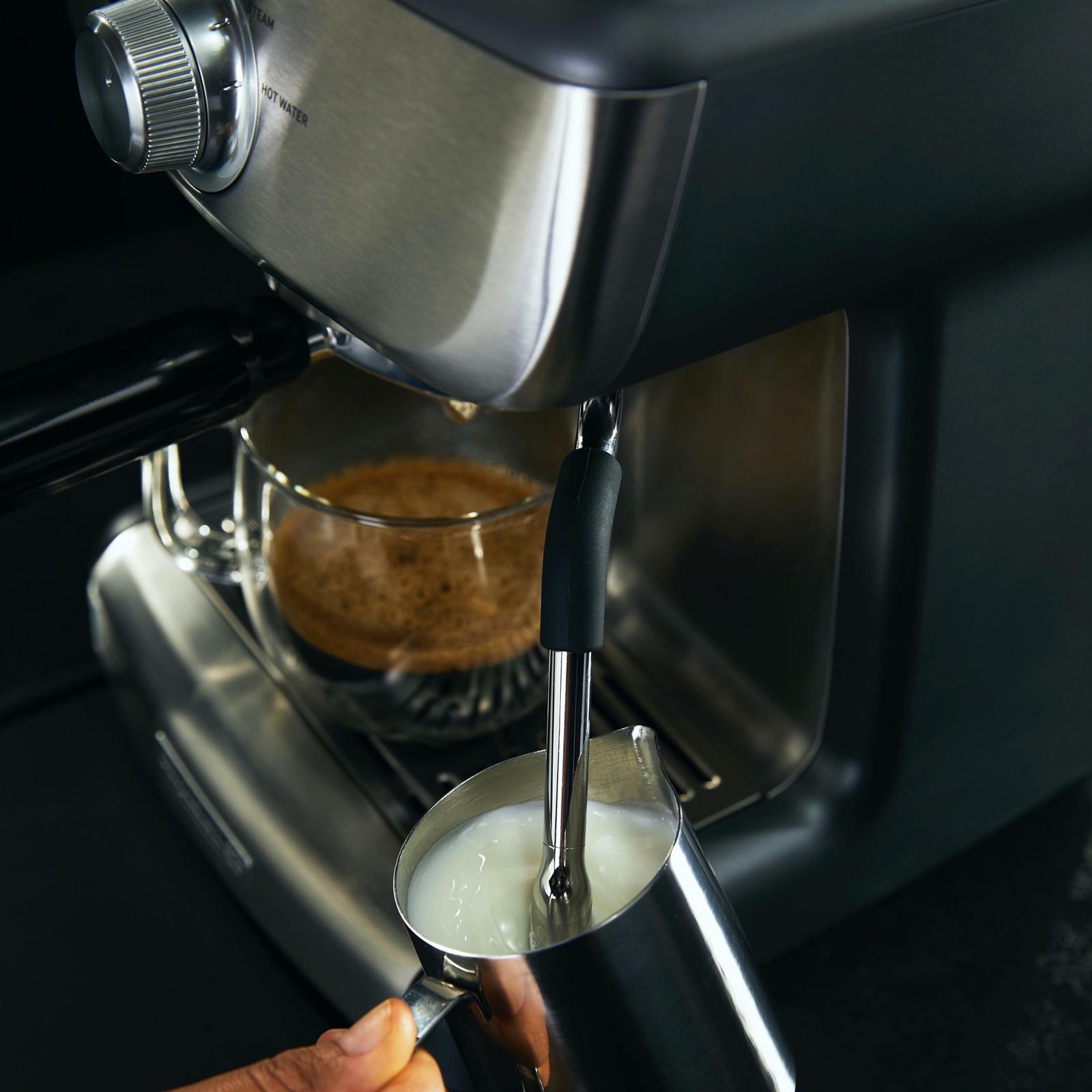 17028-temp-iq-espresso-machine-with-steam-wand-1.jpg