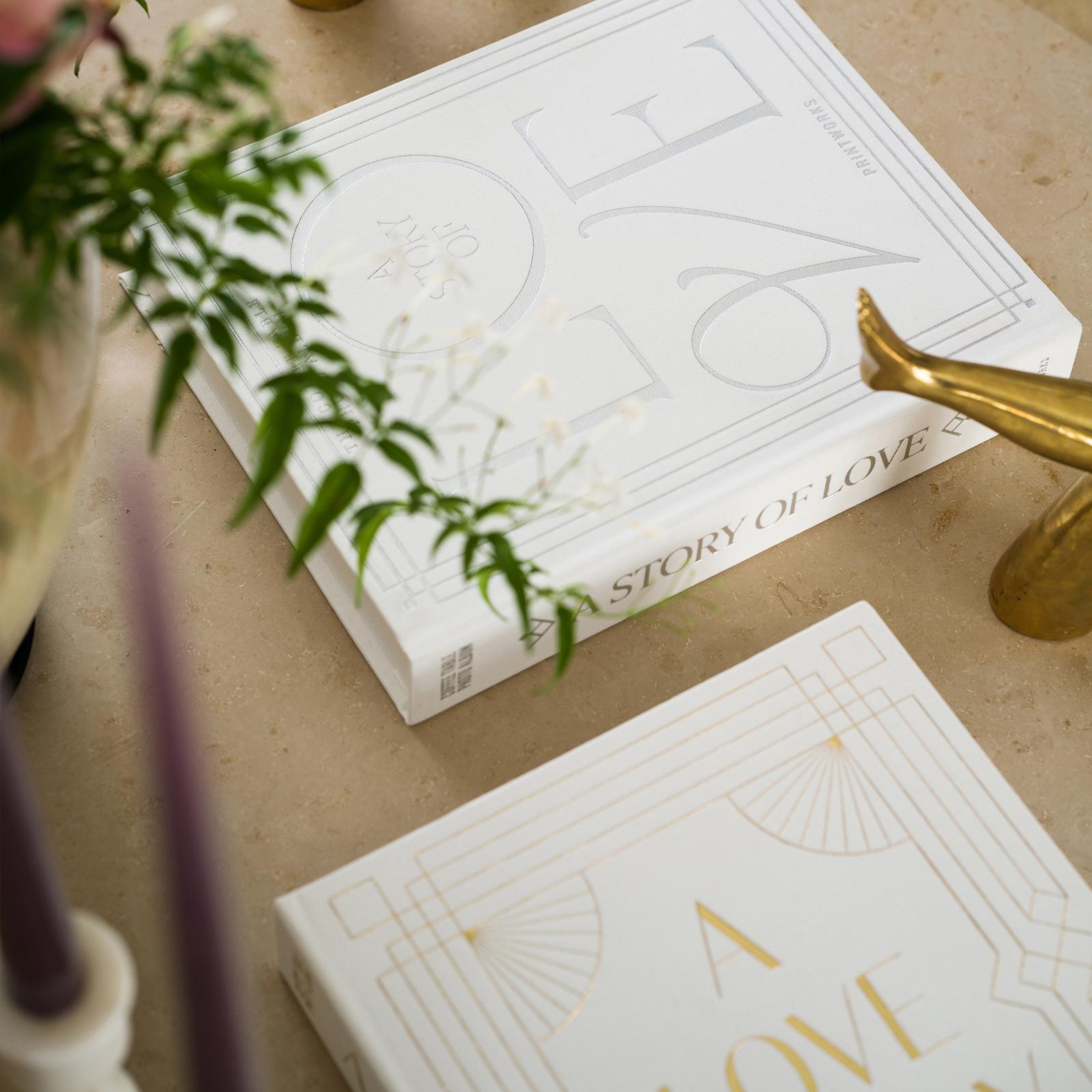 17317-a-love-story-coffee-table-wedding-album-1.jpg