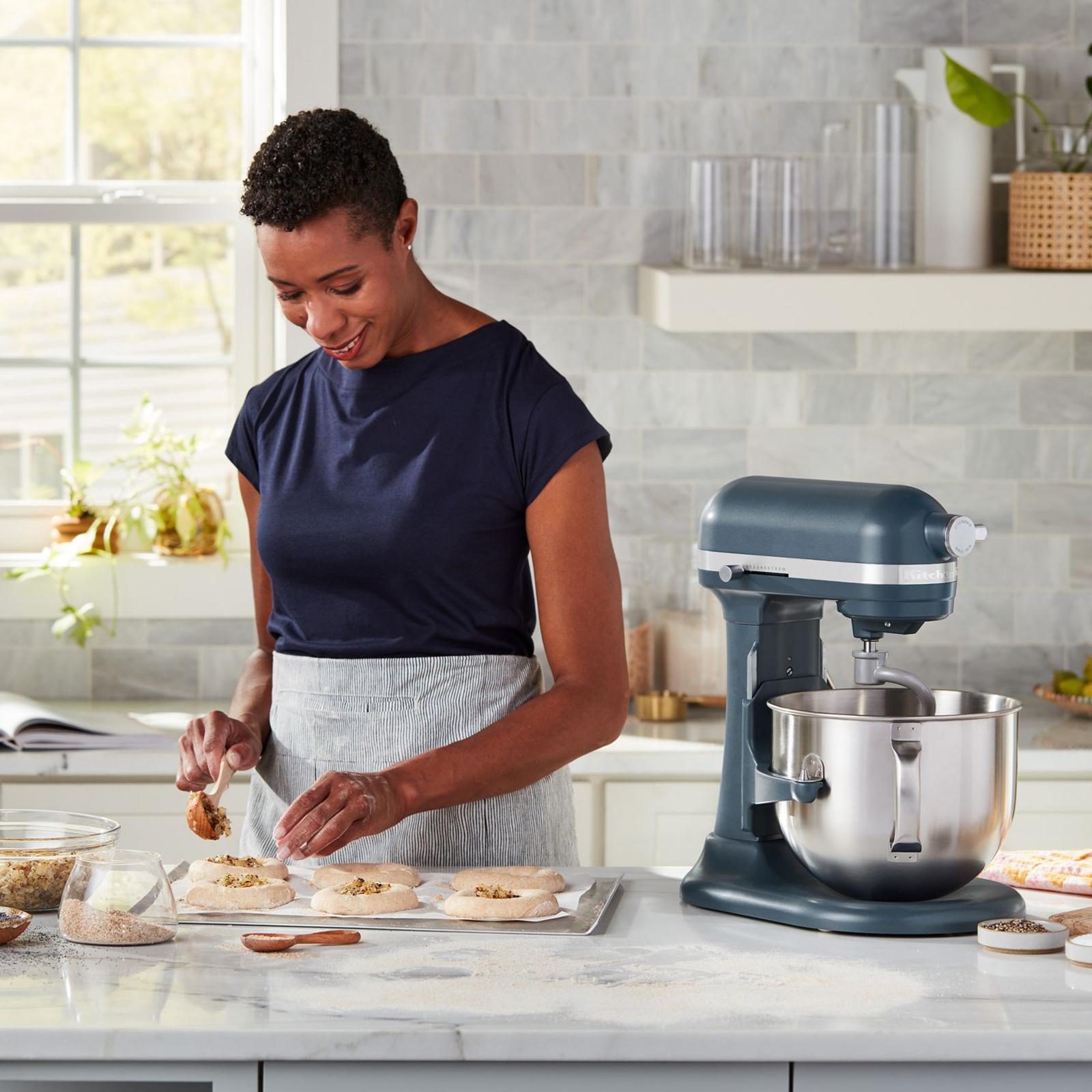 7-Quart Bowl-Lift Stand Mixer