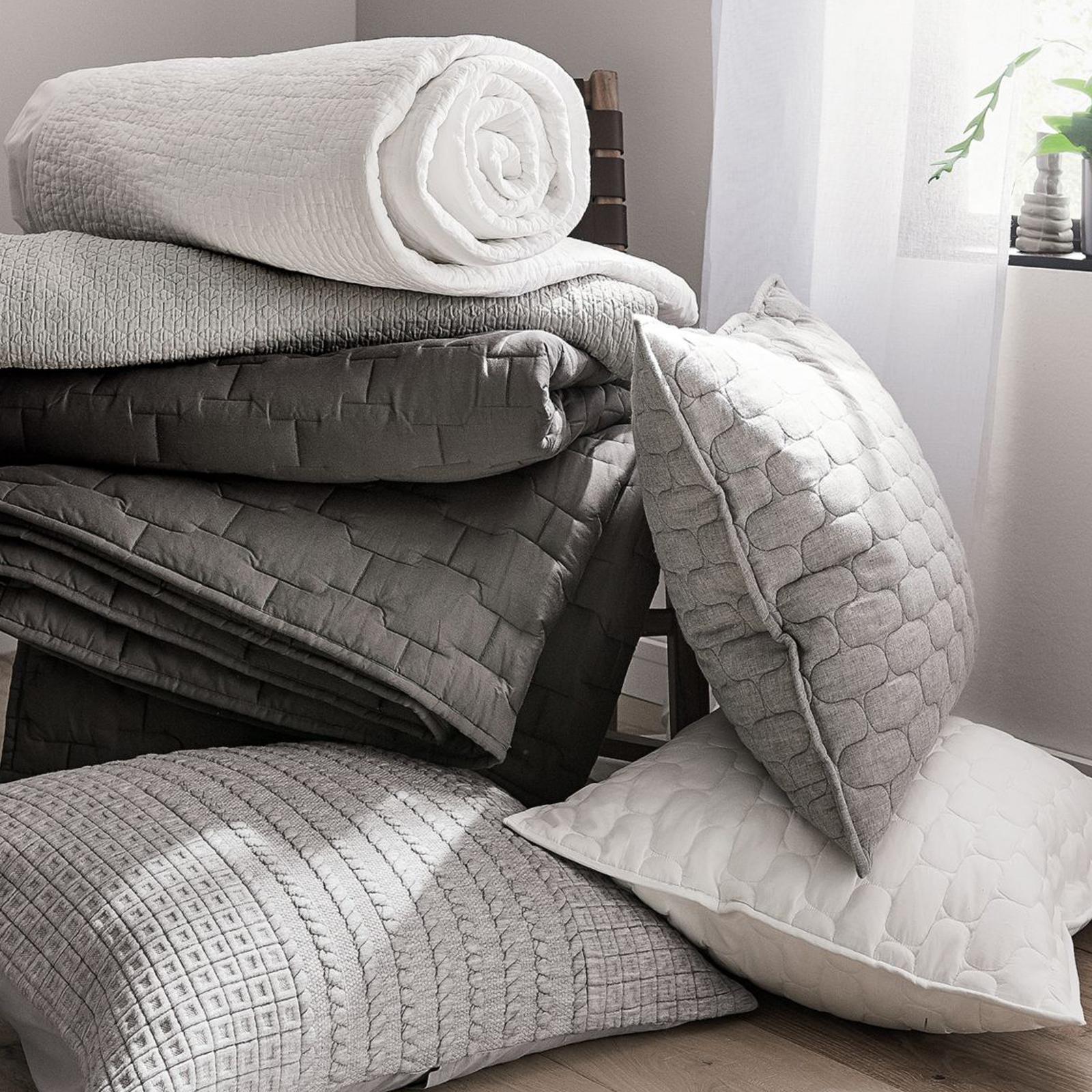 17588-celeste-organic-cotton-quilt-1.jpg