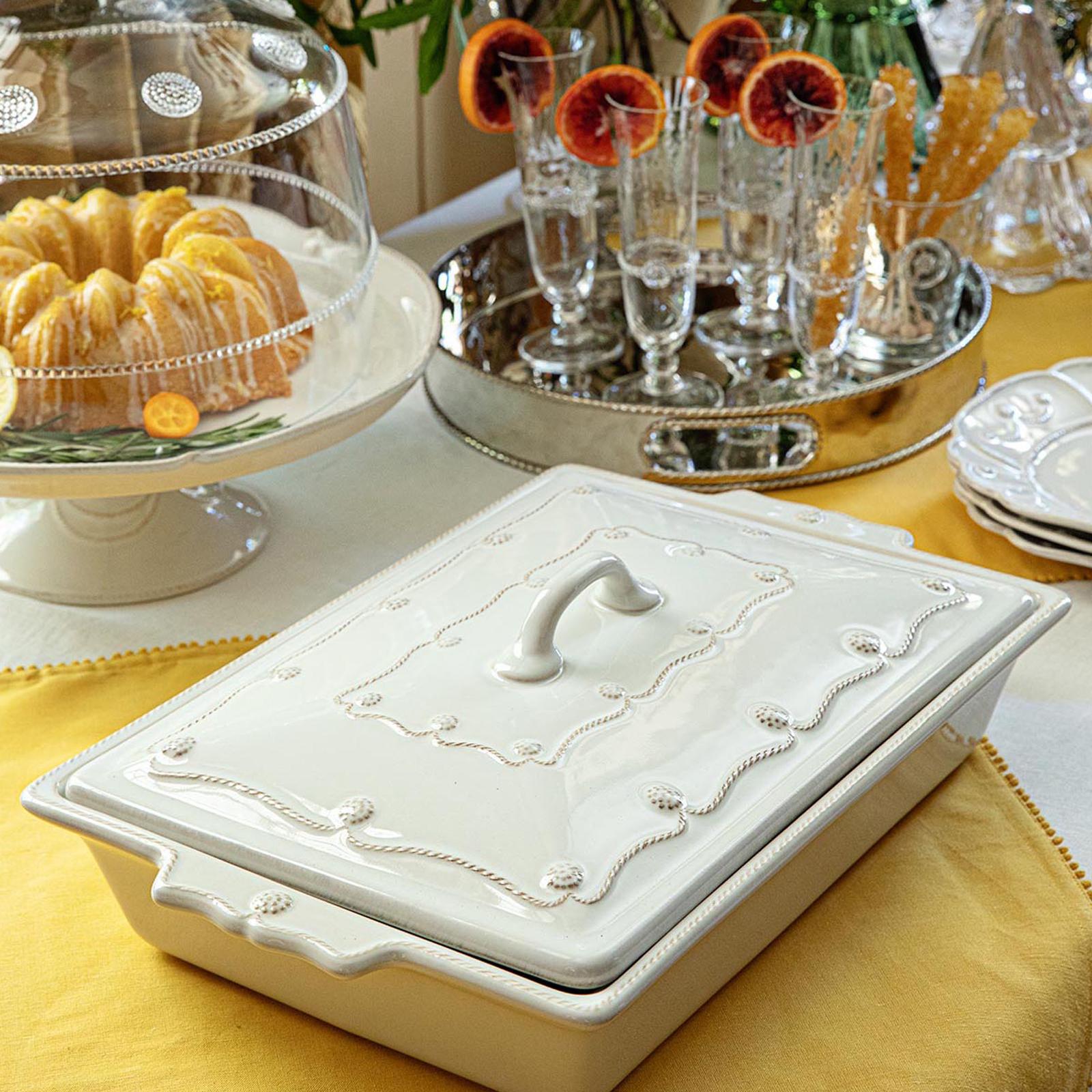 Berry & Thread Baker with Lid