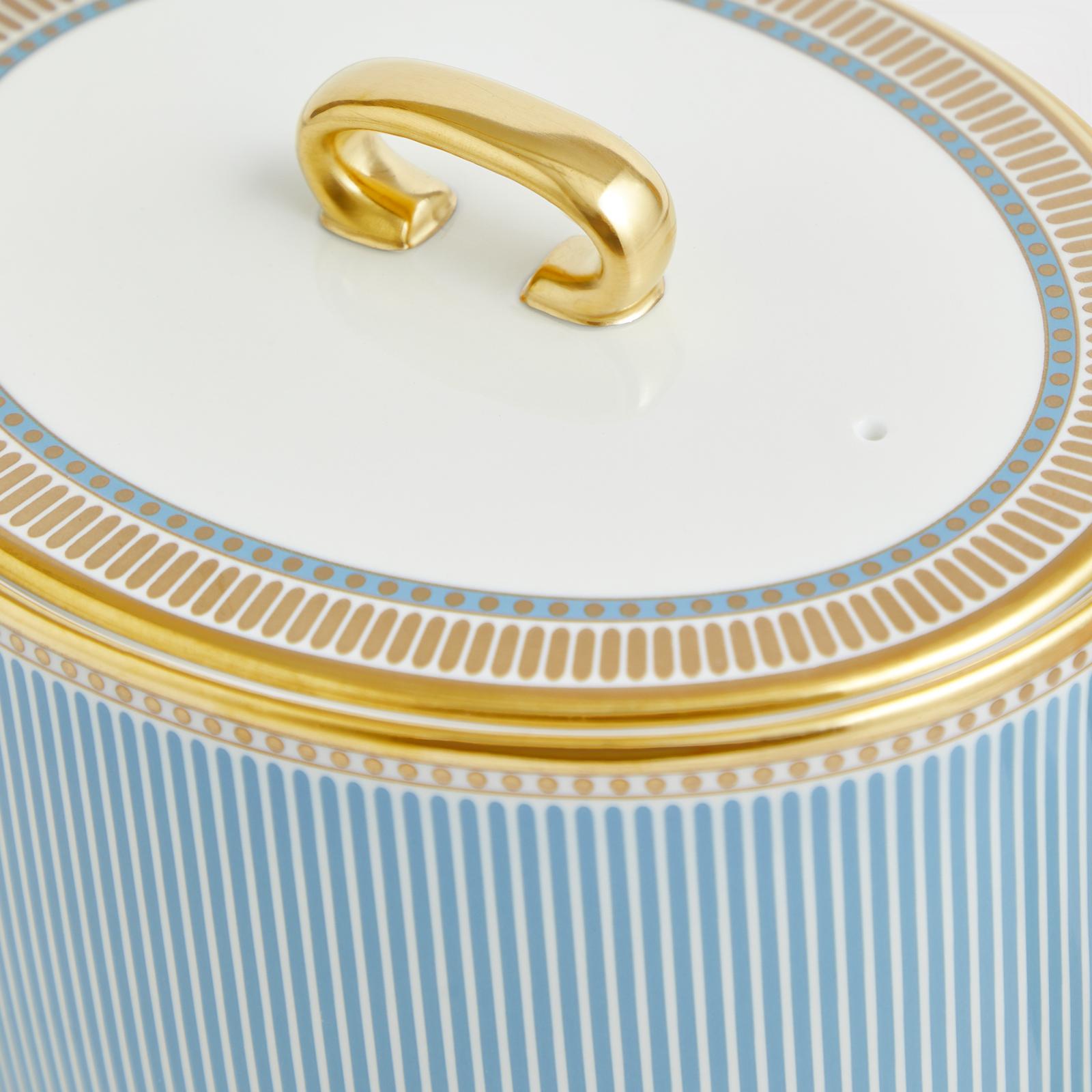 17768-helia-teapot-1.jpg