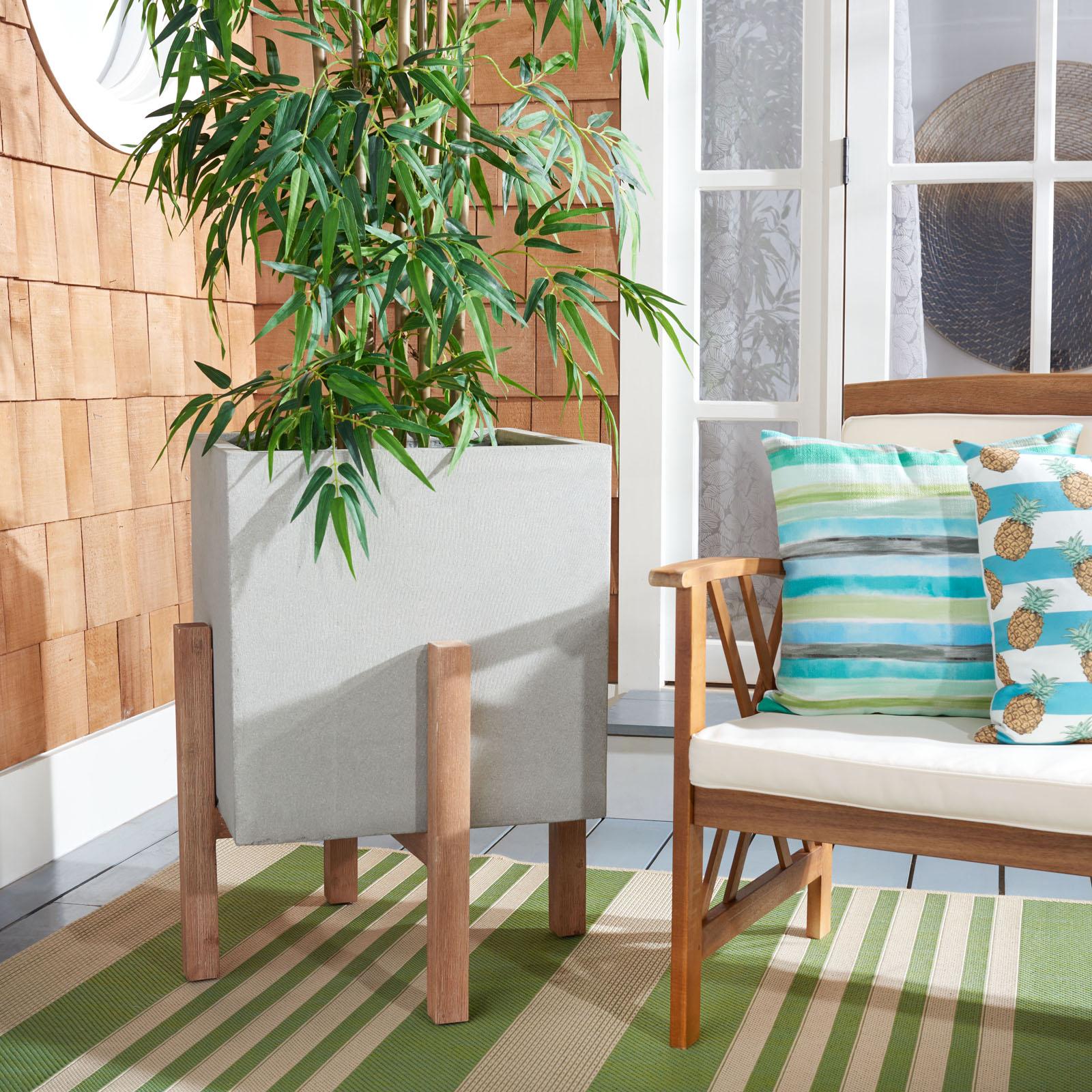 Anston Outdoor Planter