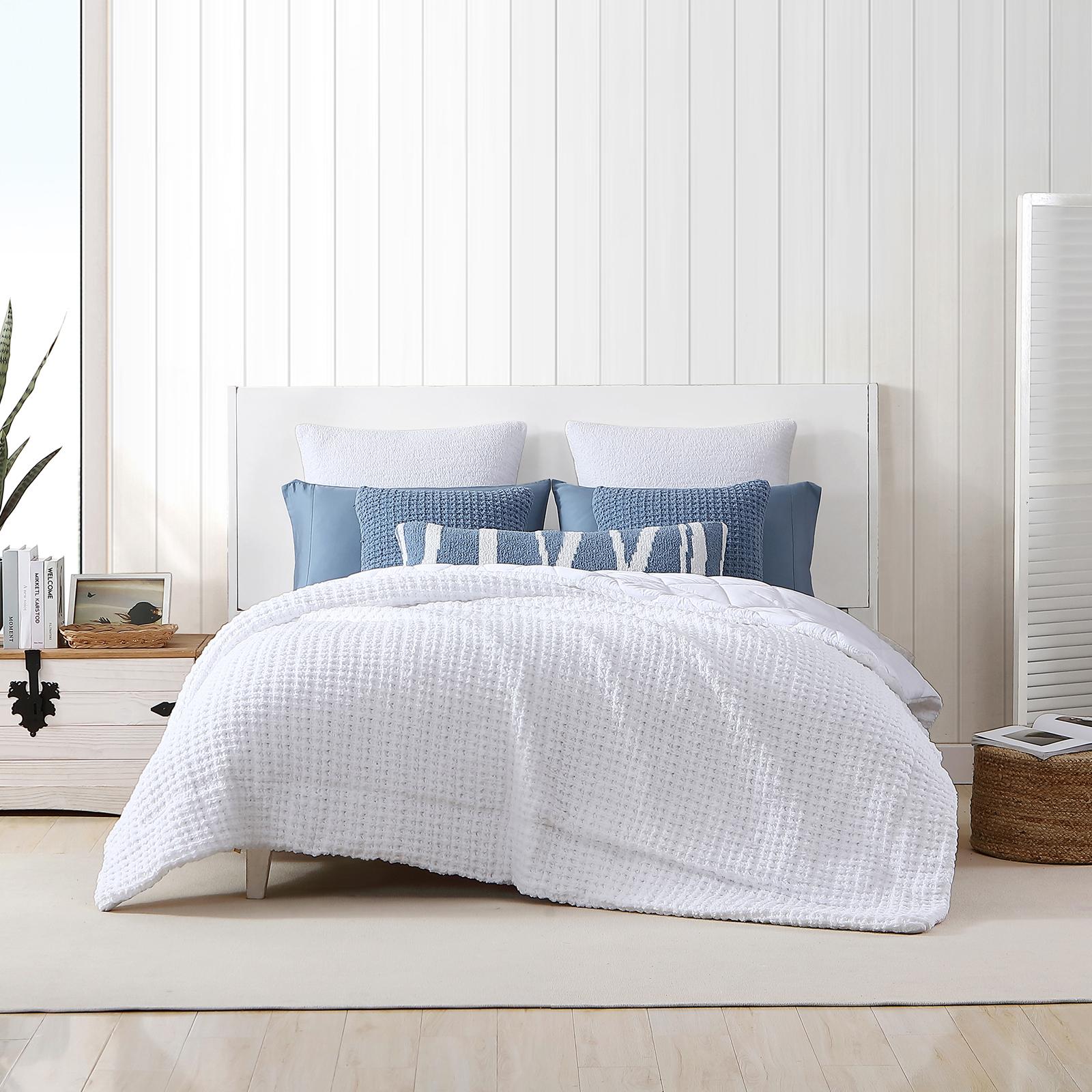 Snug Waffle Comforter