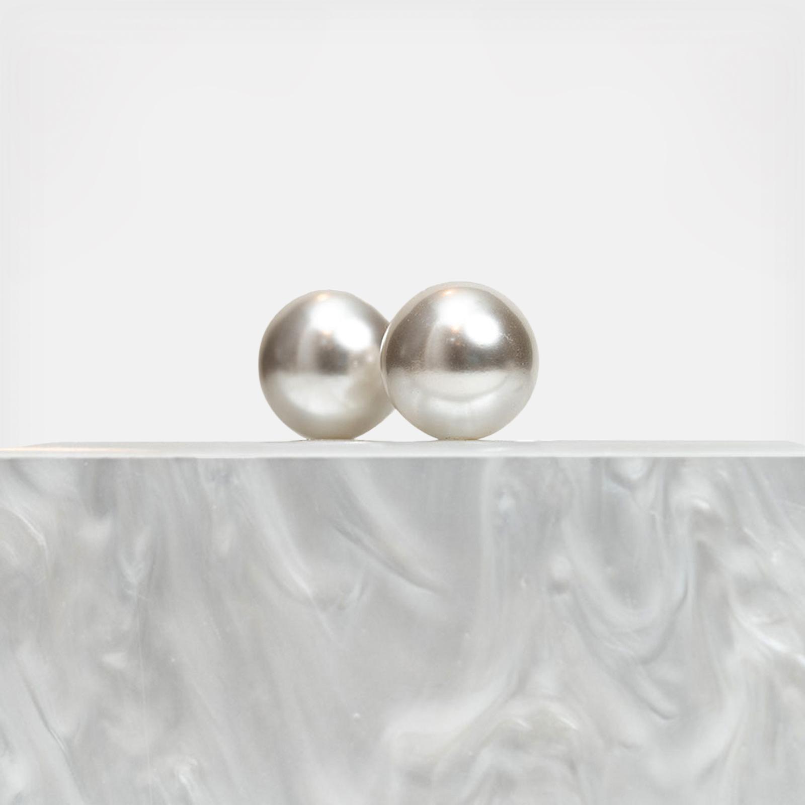 19158-pearl-clasp-acrylic-box-bag-1.jpg