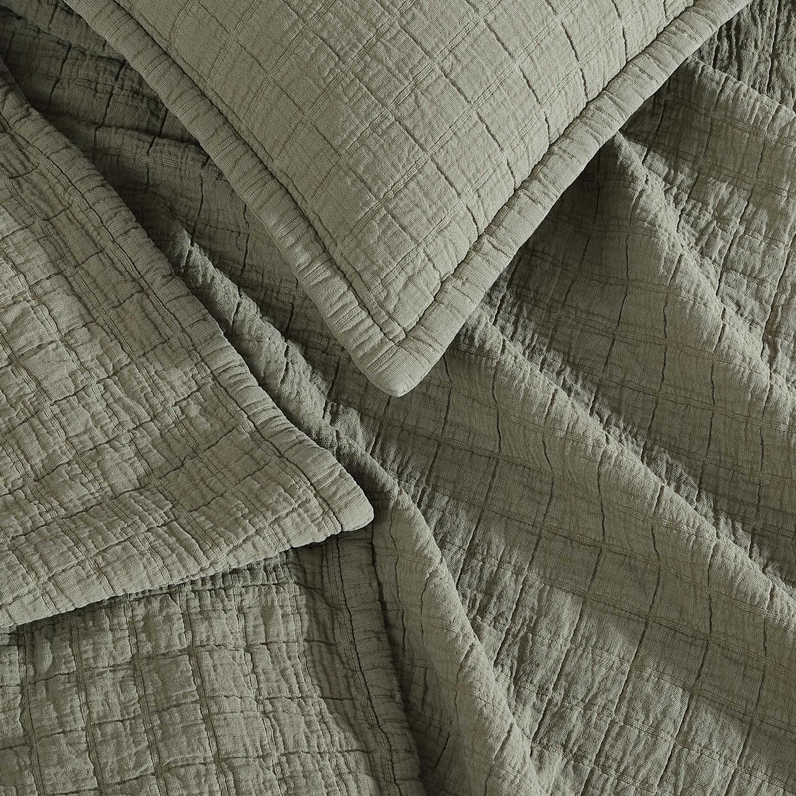 Essential Cotton Jacquard Coverlet