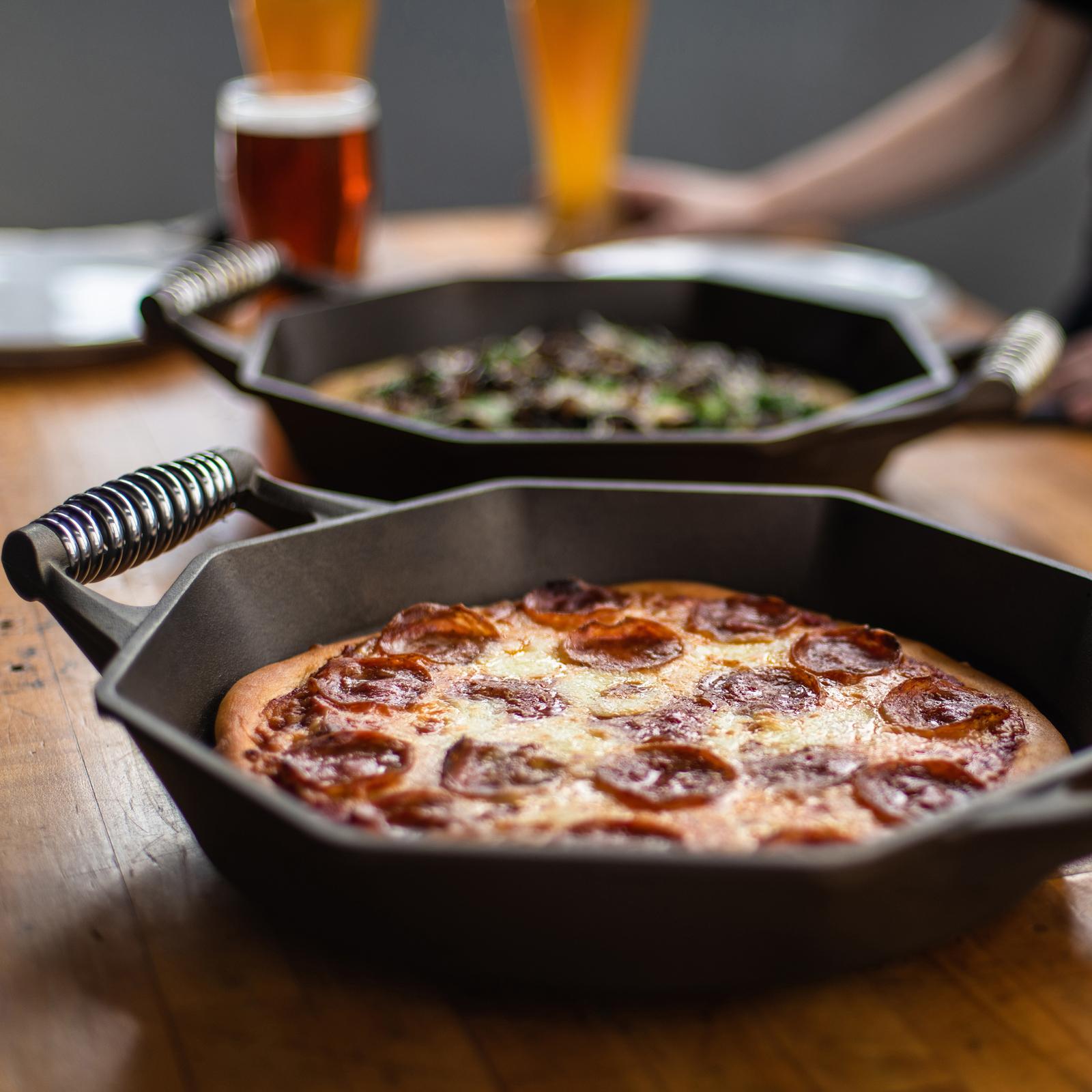 14 in. Cast Iron Skillet with Lid