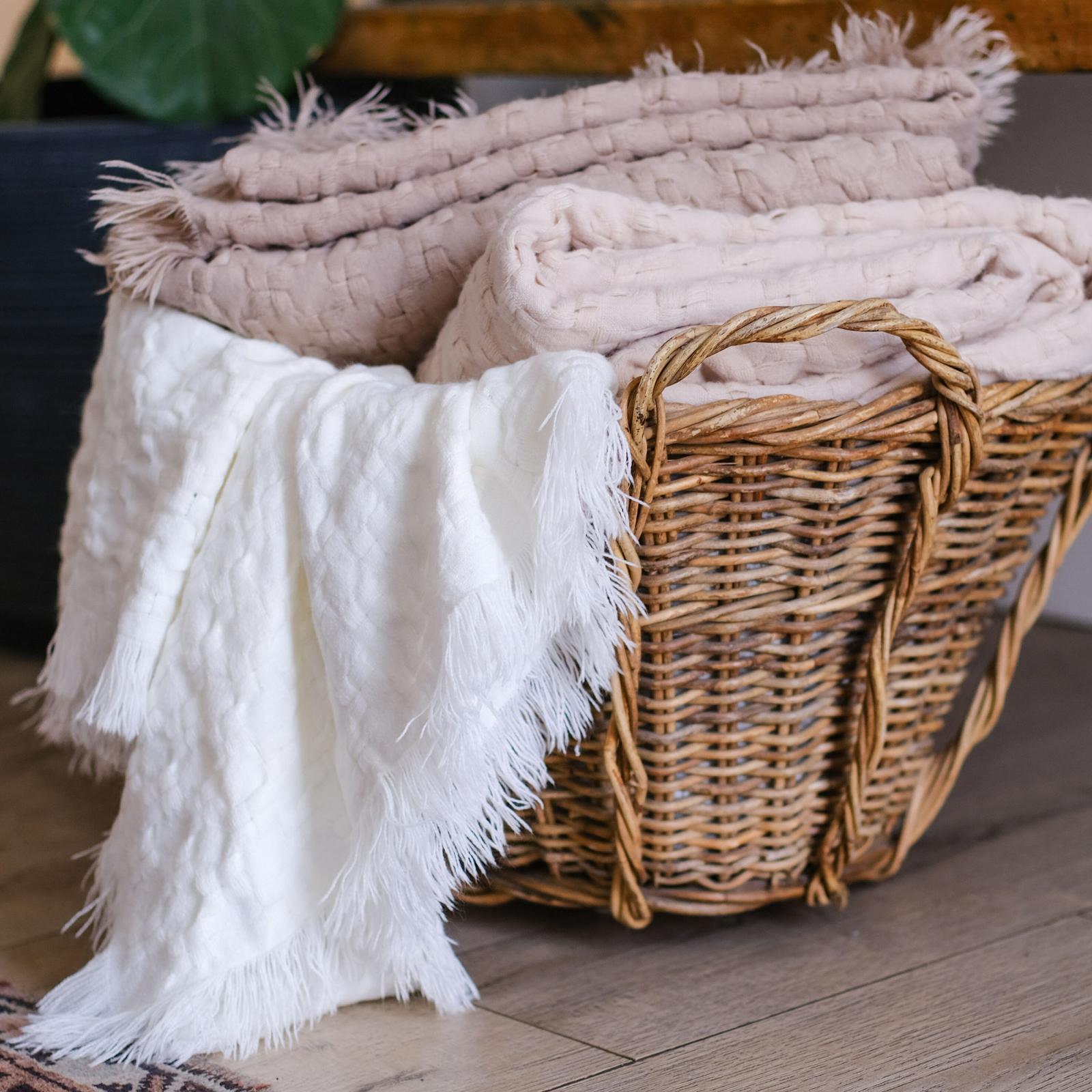 19572-delphine-oversized-throw-1.jpg