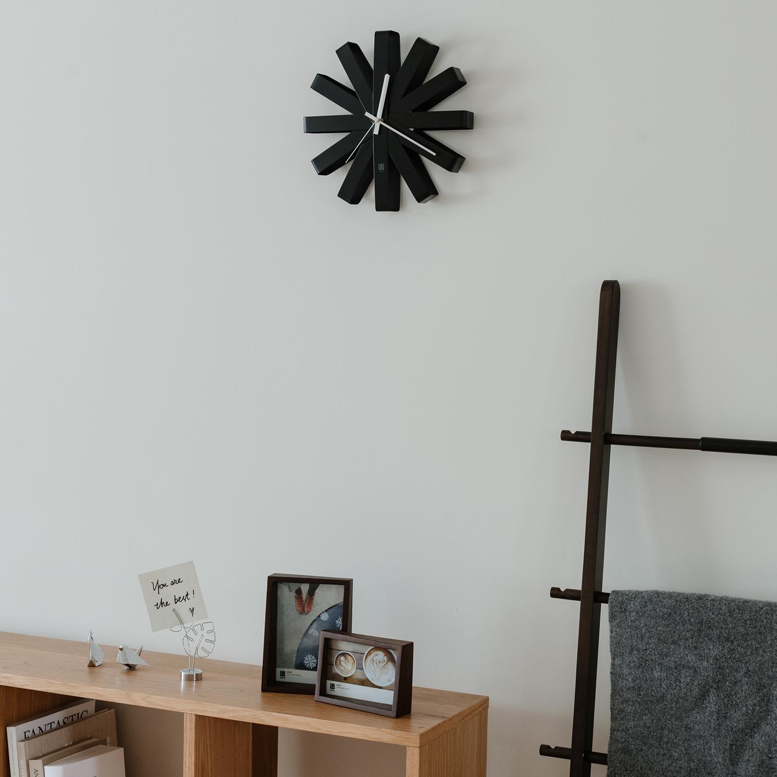 2985-ribbon-wall-clock-1.jpg