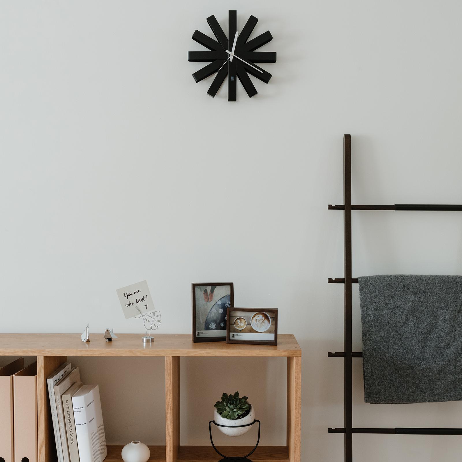 2985-ribbon-wall-clock-1.jpg