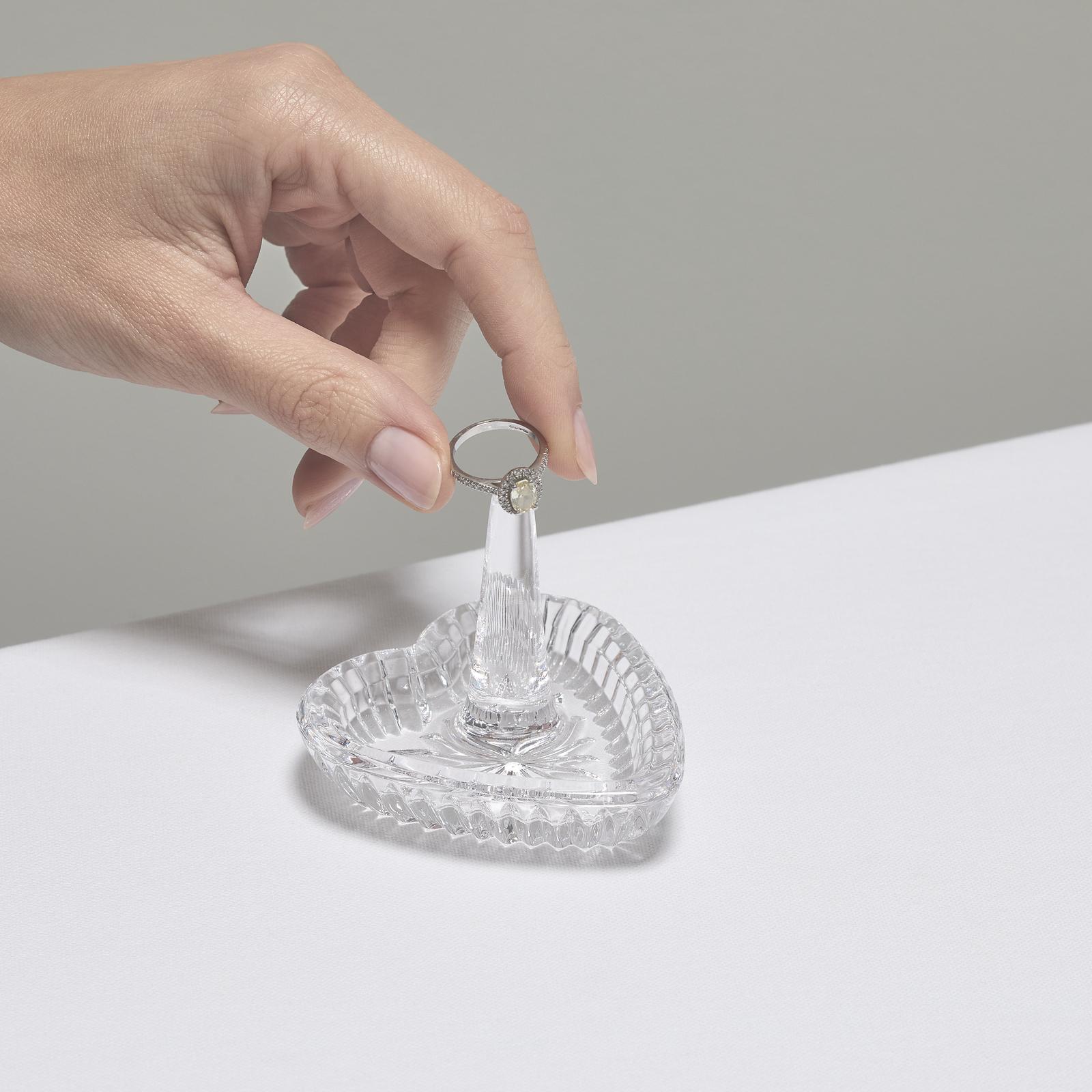 Giftology Heart Ring Holder