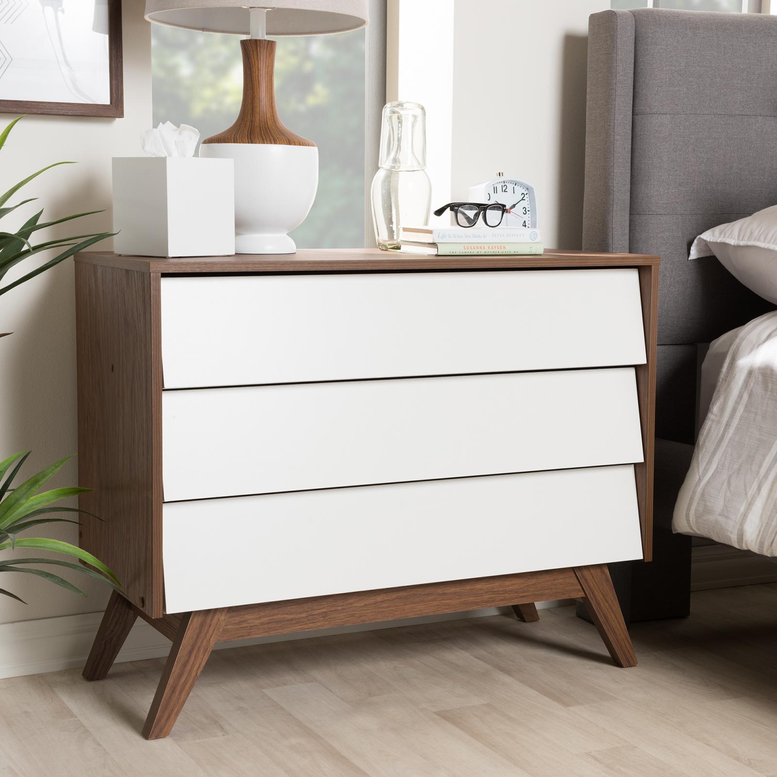 3-Drawer Chest
