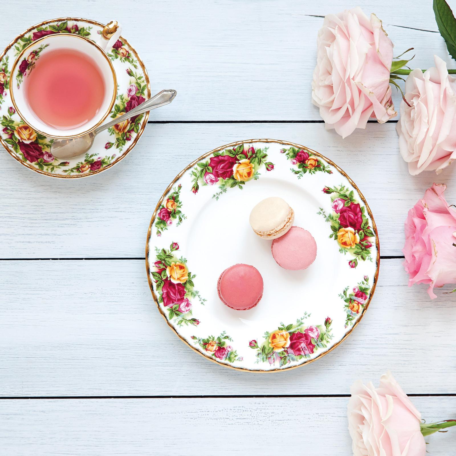 Old Country Roses 3-Piece Tea Cup Set