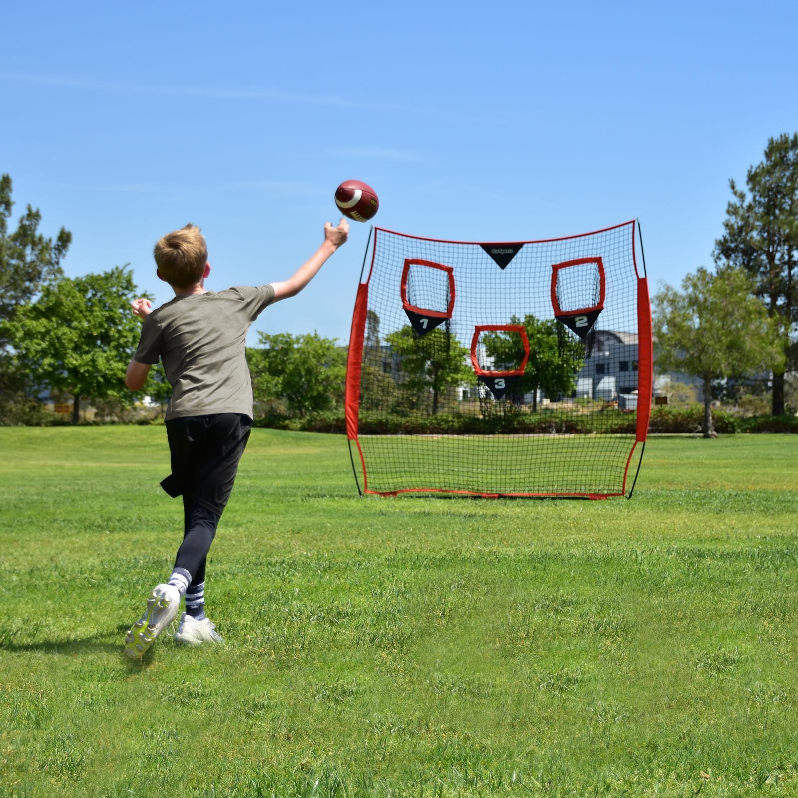 5317-football-trainer-throwing-net-1.jpg