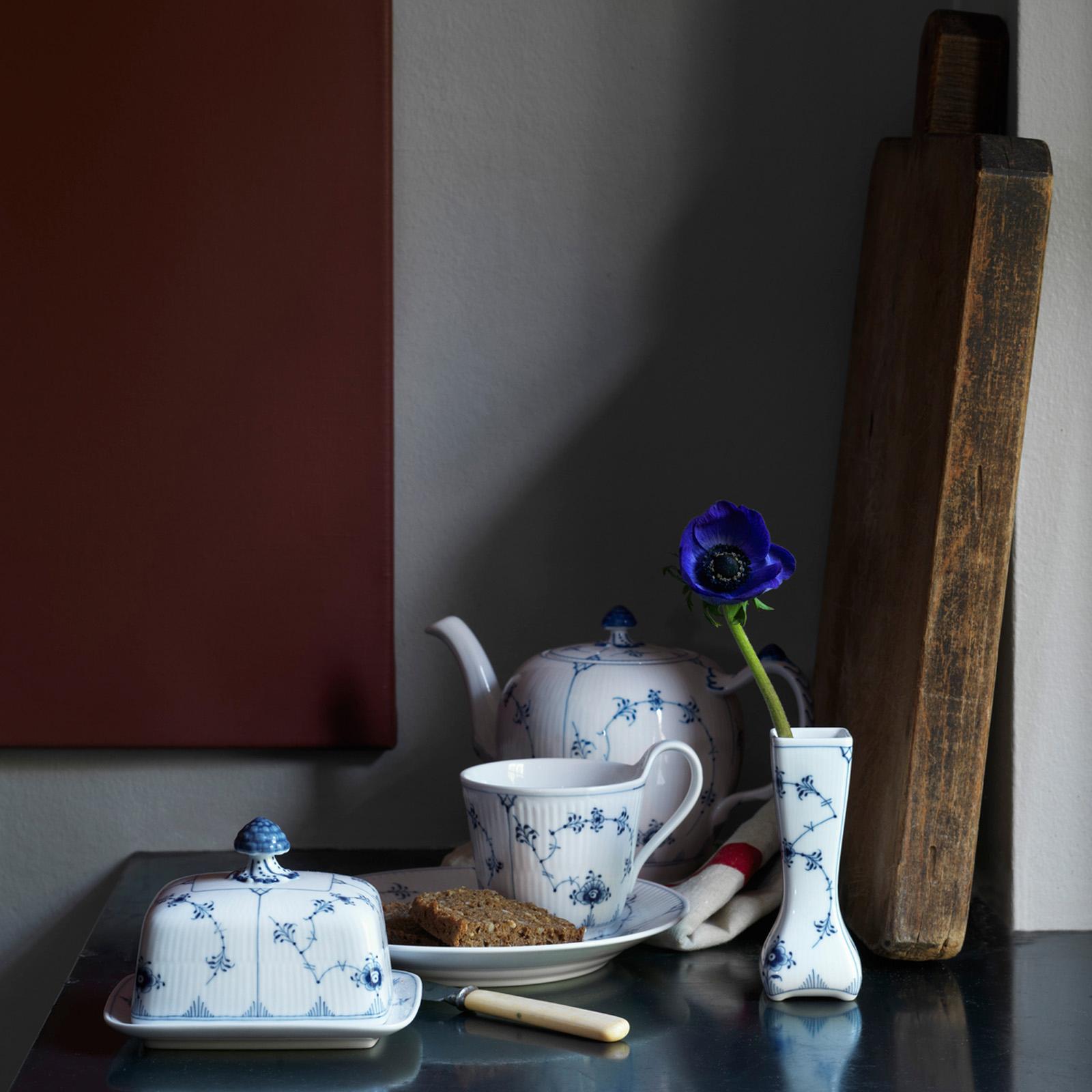 6713-blue-fluted-plain-vintage-vase-1.jpg