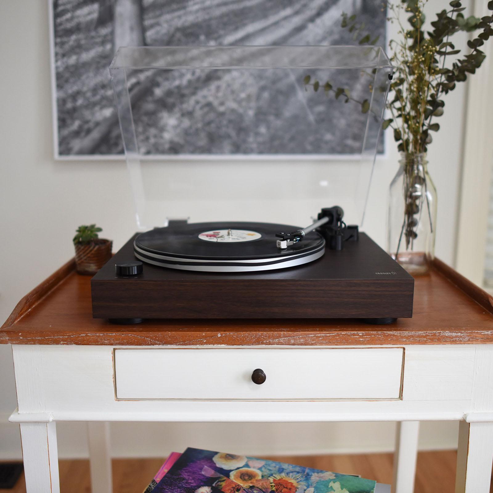 6759-c8-2-speed-belt-driven-turntable-1.jpg