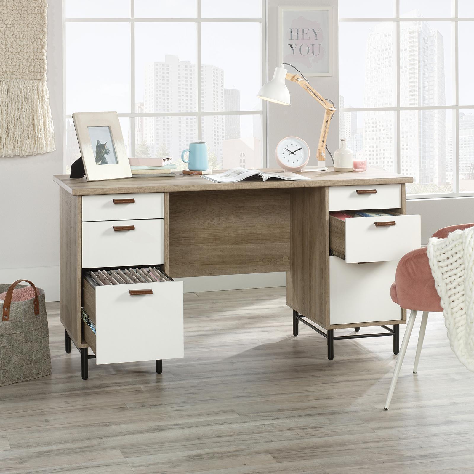 Anda Norr Executive Desk