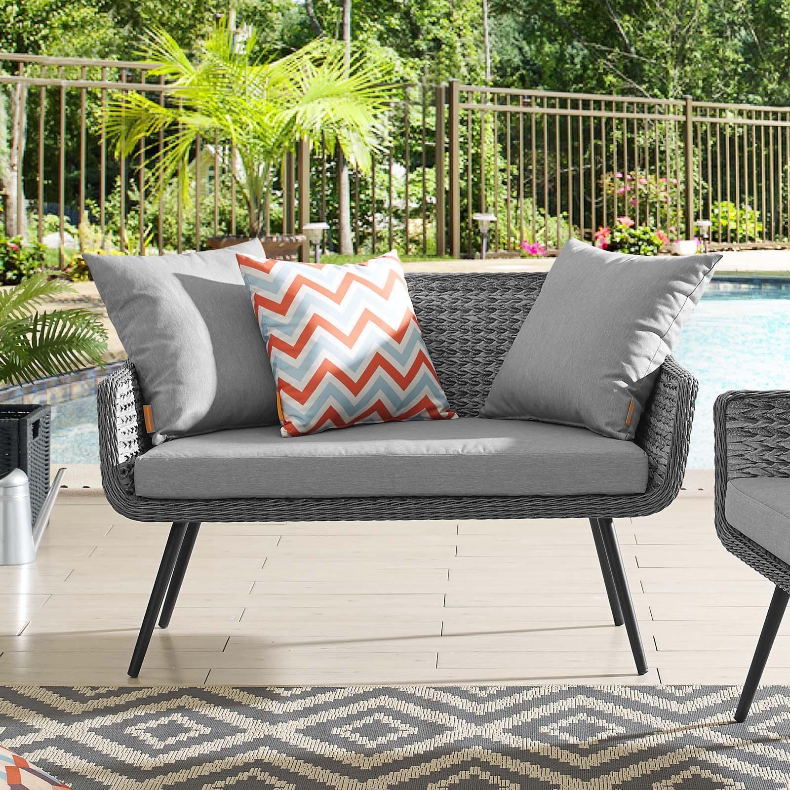 Endeavor Outdoor Loveseat