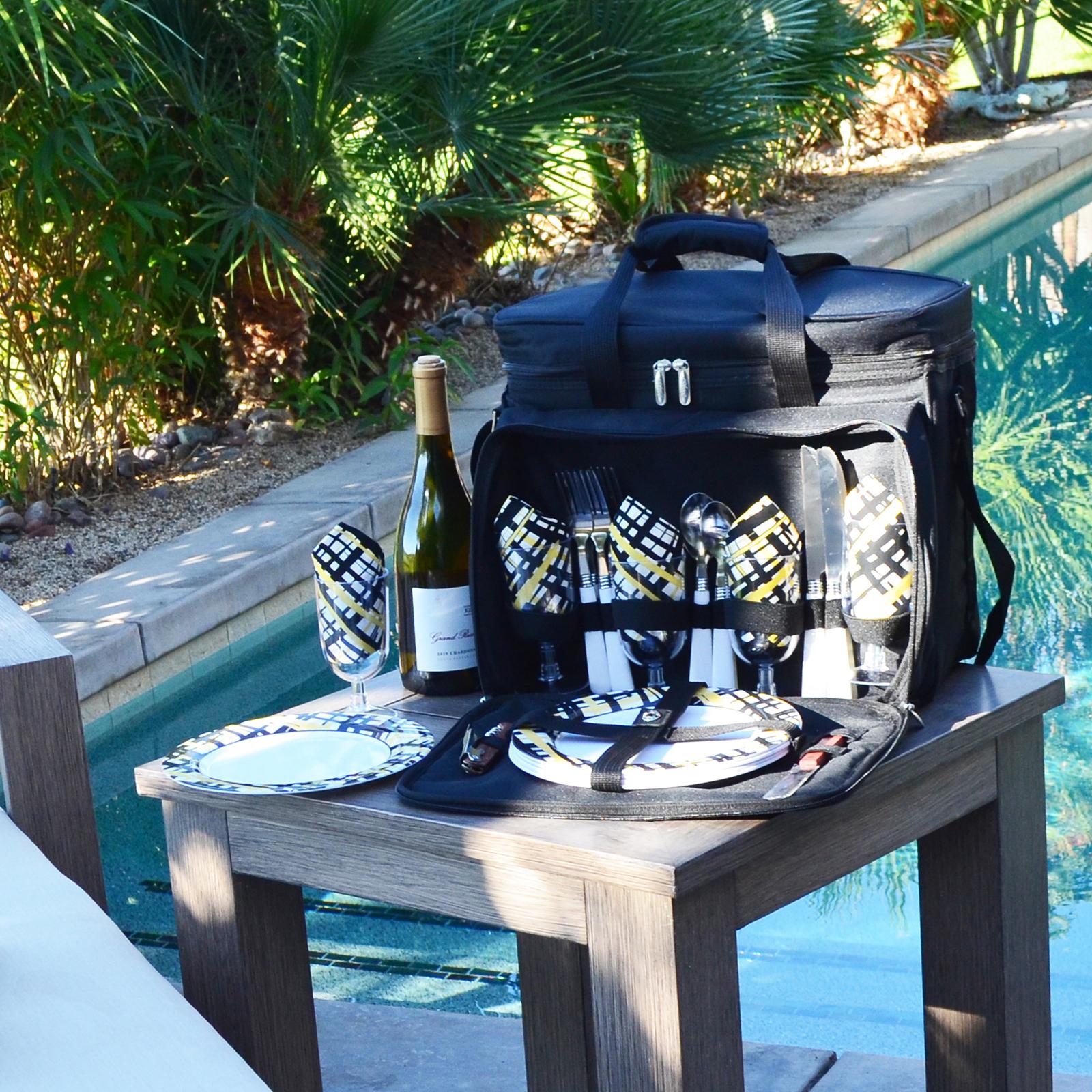 4-Person Equipped Insulated Picnic Set with Blanket