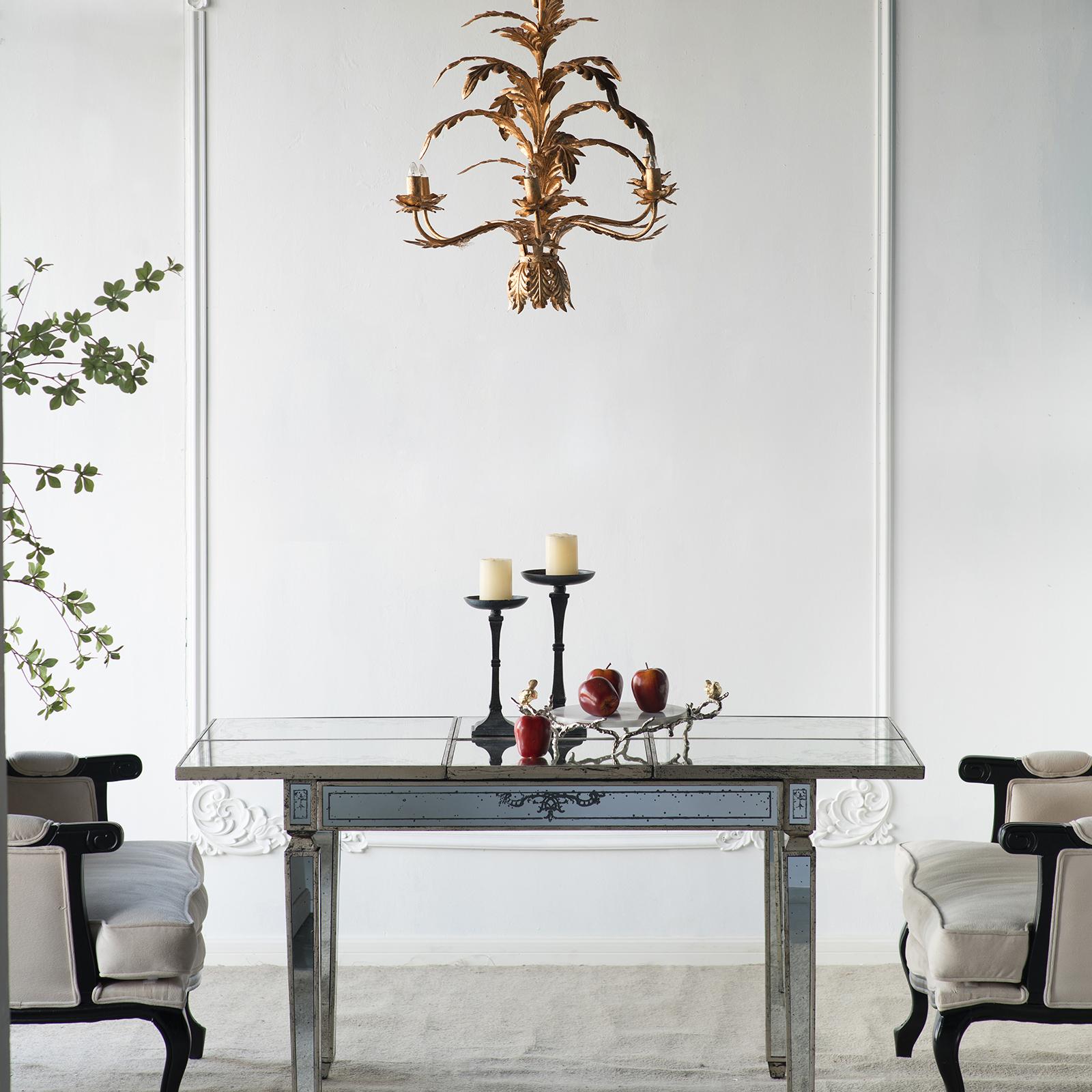 Fabius Candle Holder