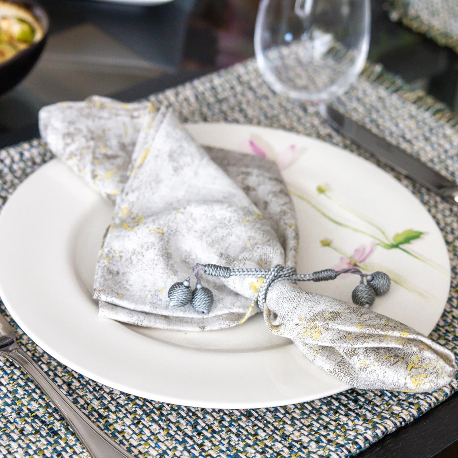 8938-argento-napkin-set-of-4-1.jpg
