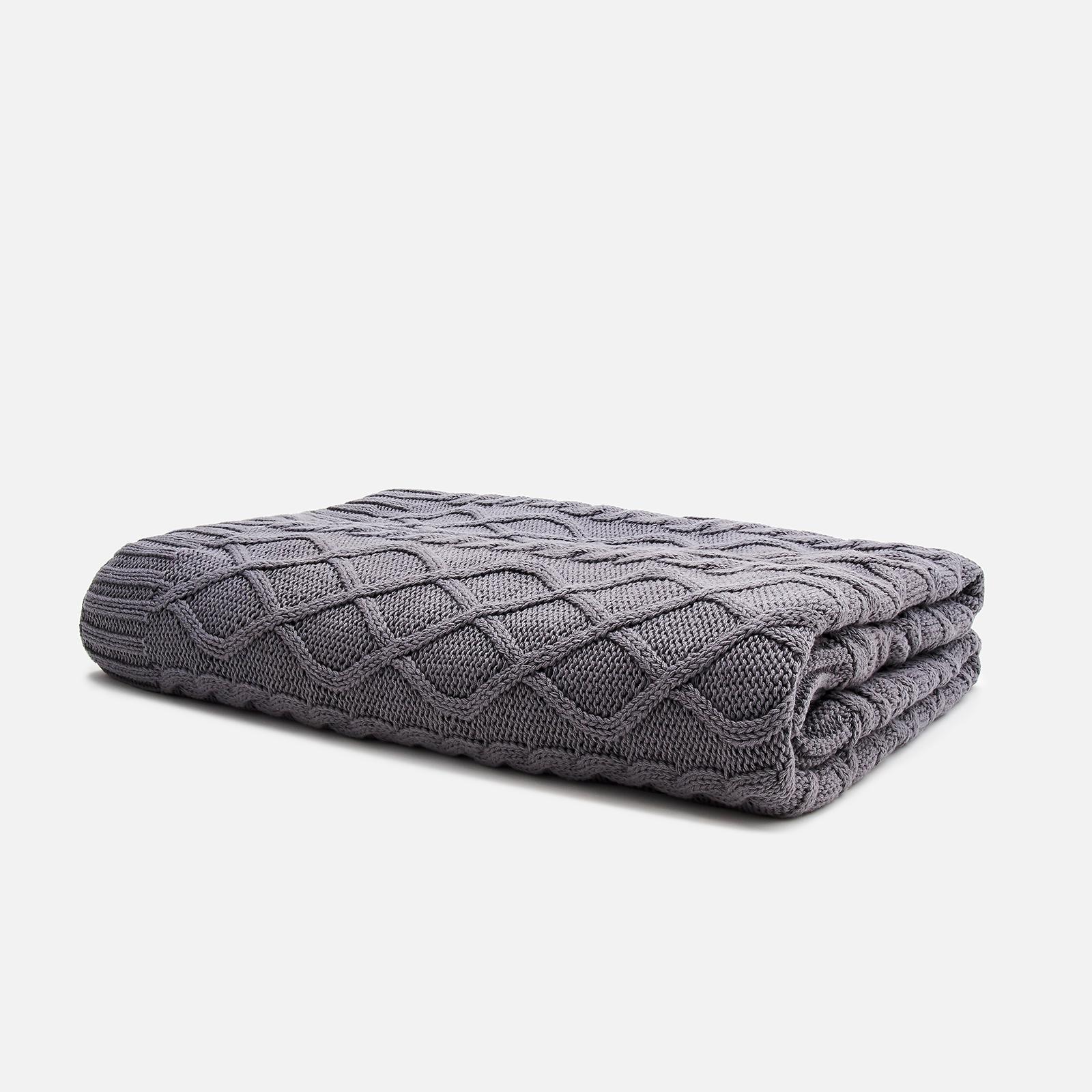 9312-over-sized-cable-diamond-knit-throw-1.jpg