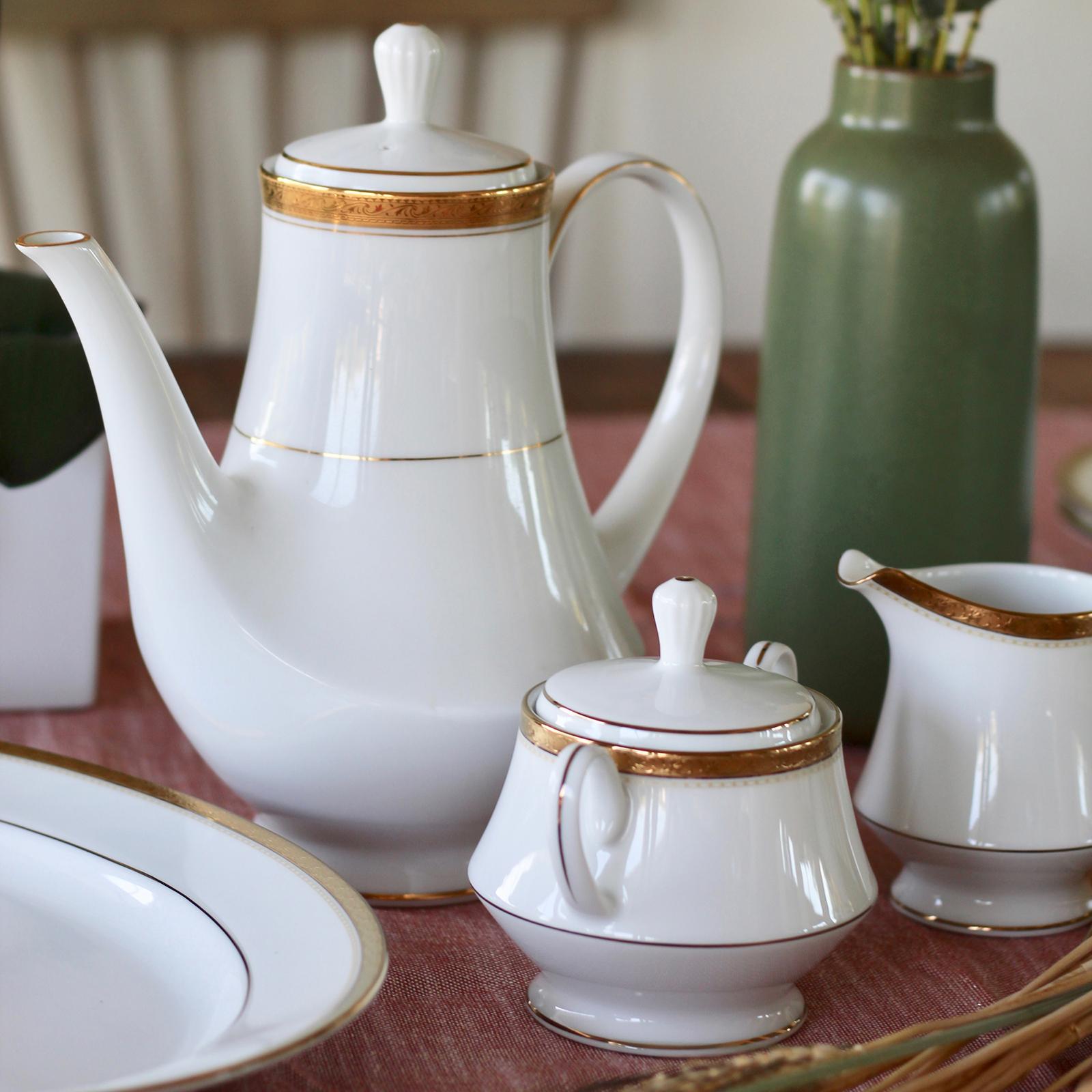Charlotta Coffee Server